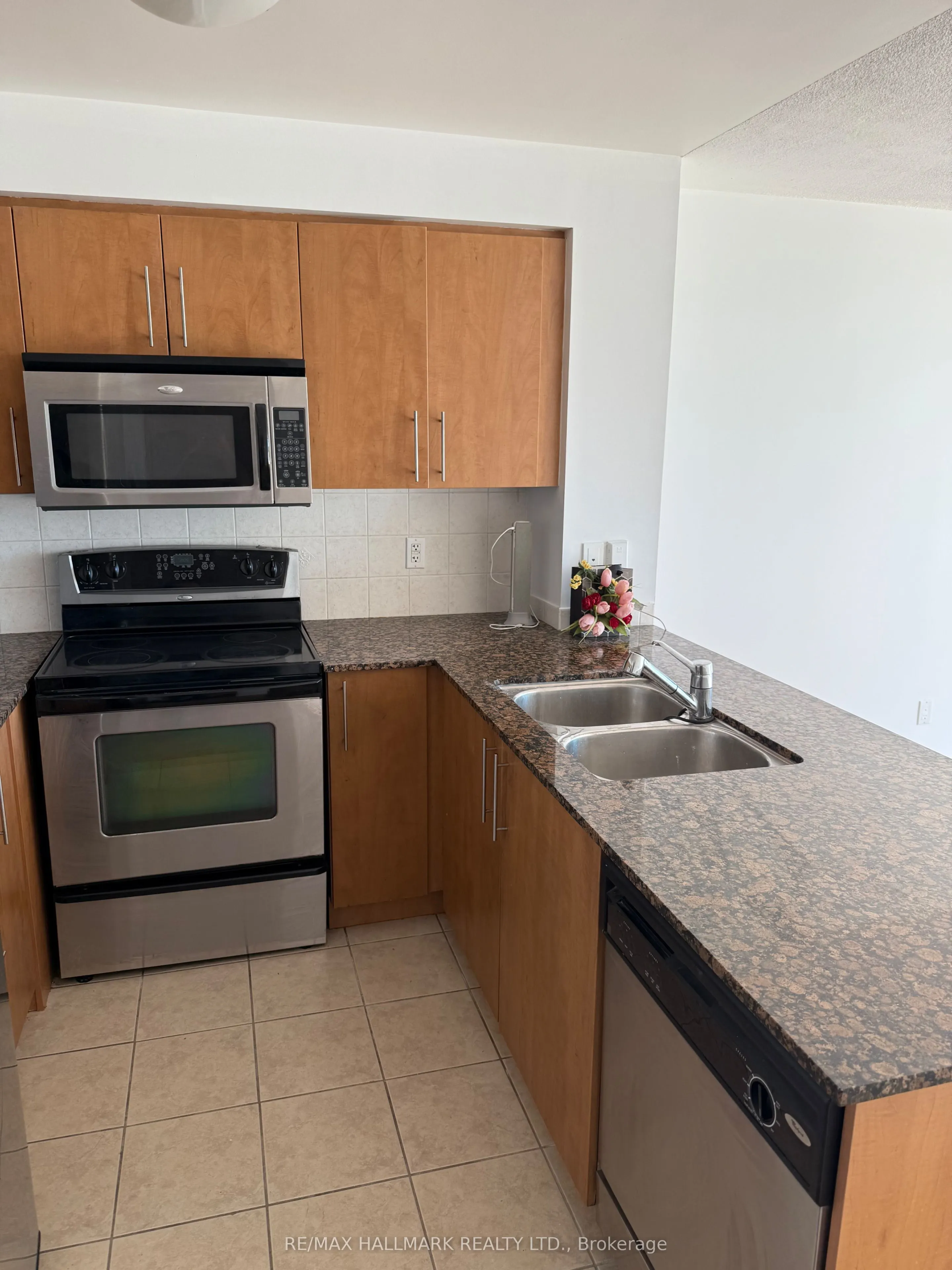 509 Beecroft Road, #1507