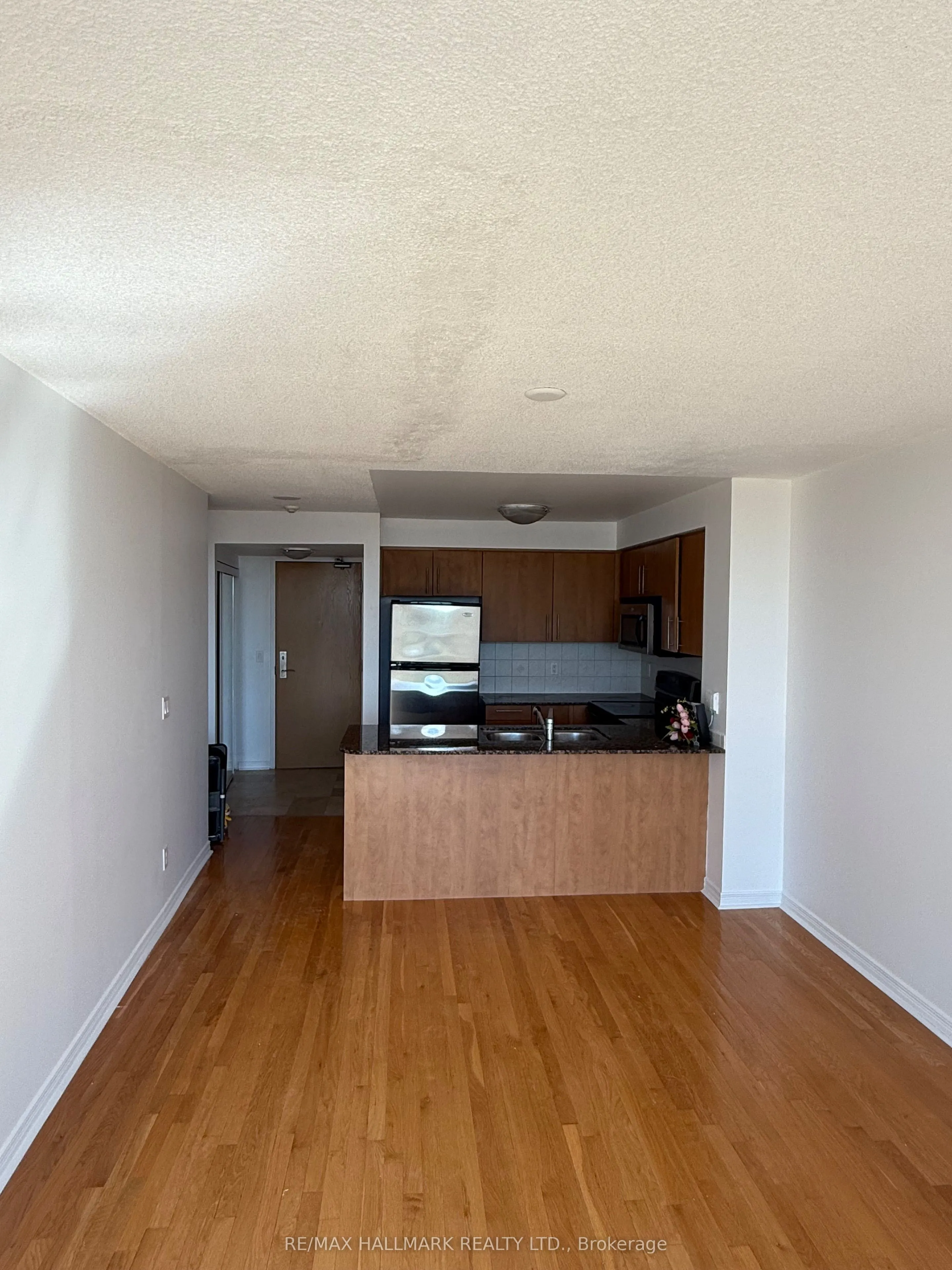 509 Beecroft Road, #1507