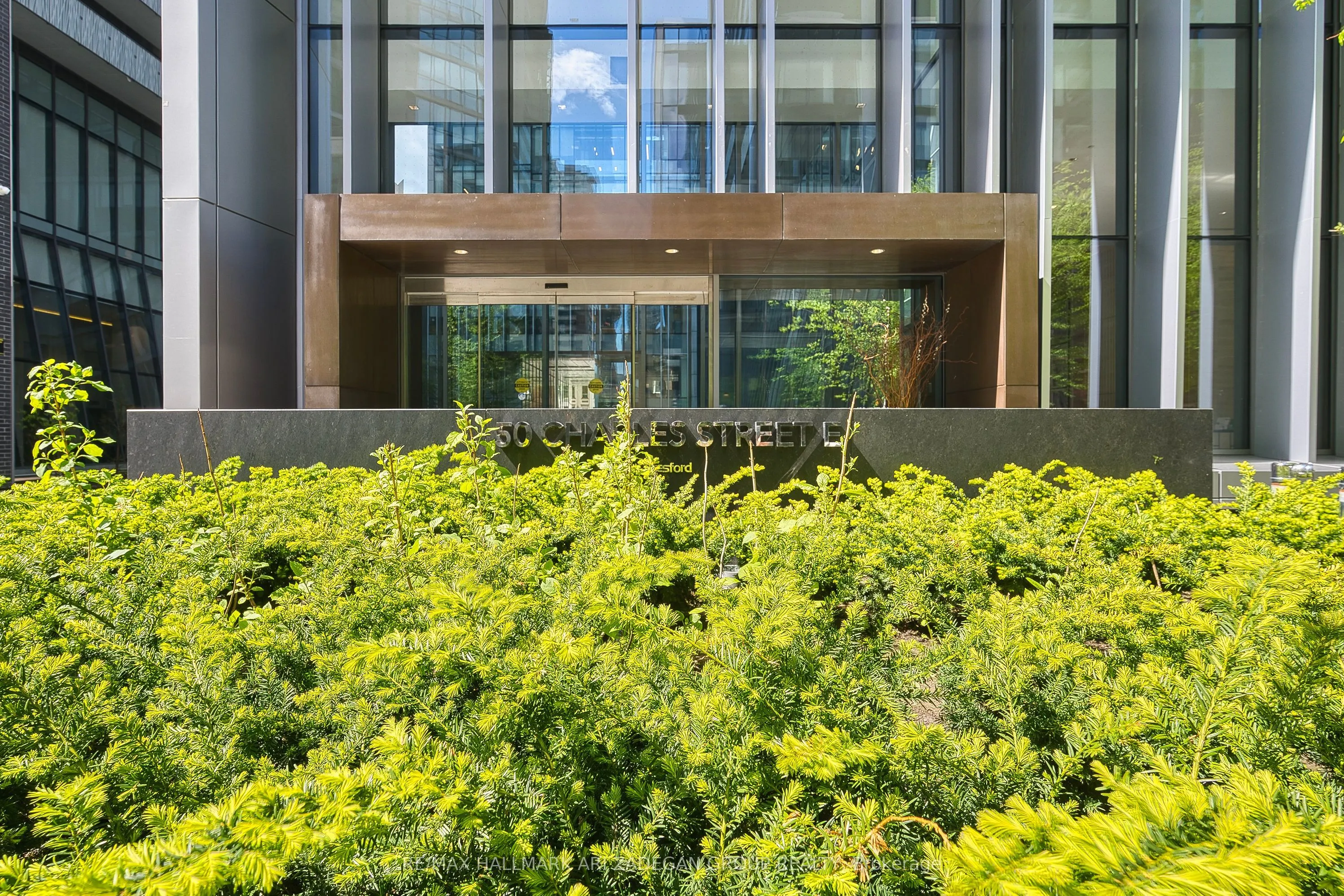 50 Charles Street E, #1415