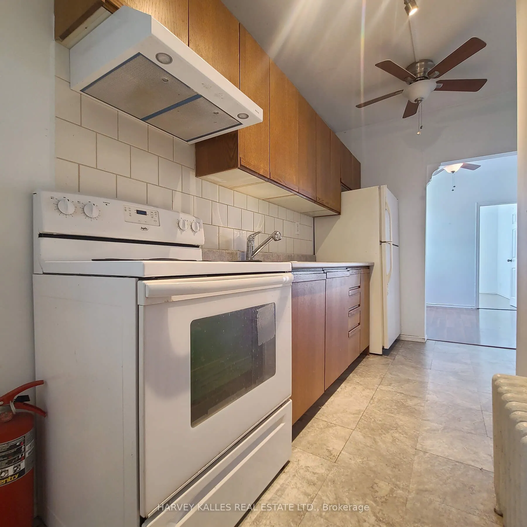 206 Augusta Avenue, #2nd Floor
