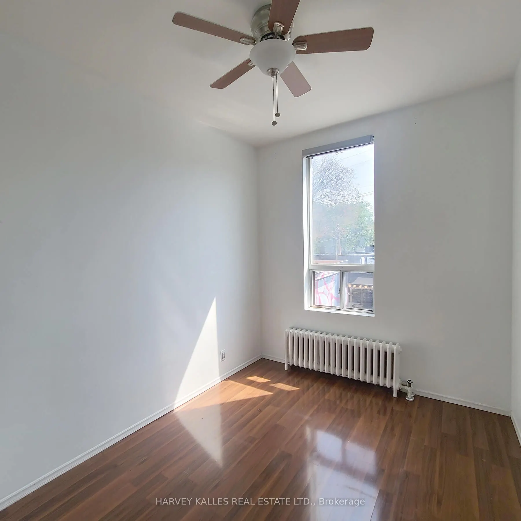 206 Augusta Avenue, #2nd Floor