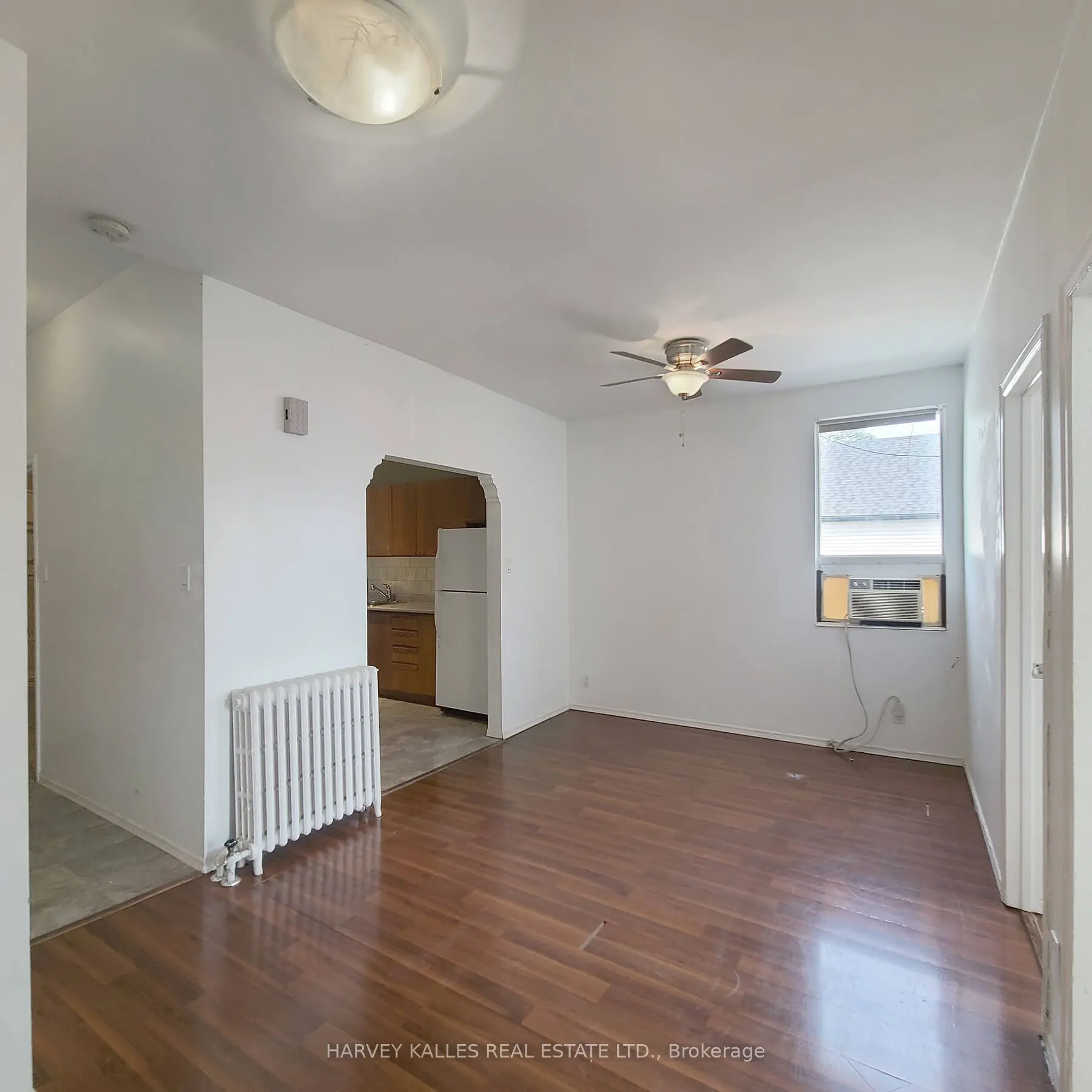 206 Augusta Avenue, #2nd Floor