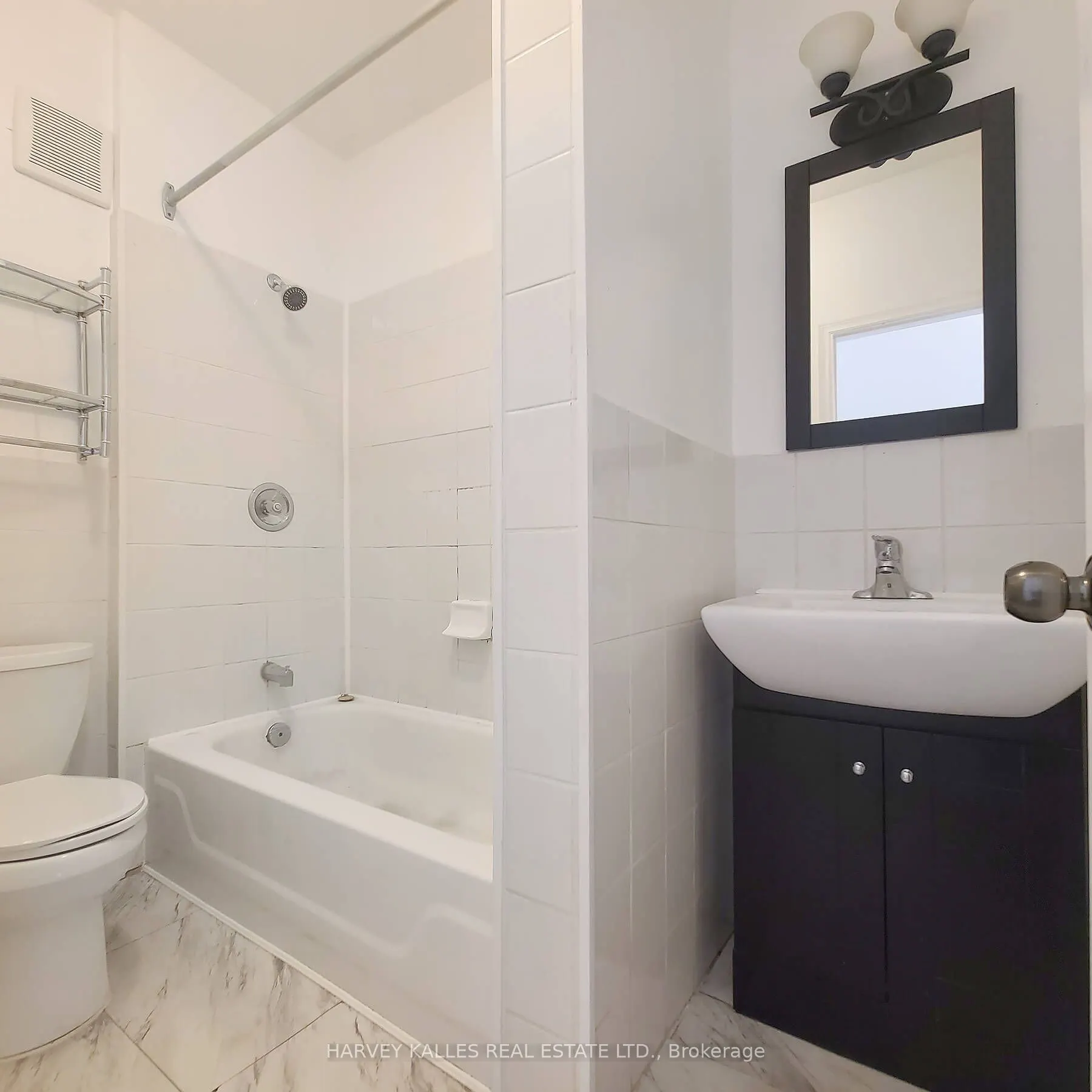 206 Augusta Avenue, #2nd Floor