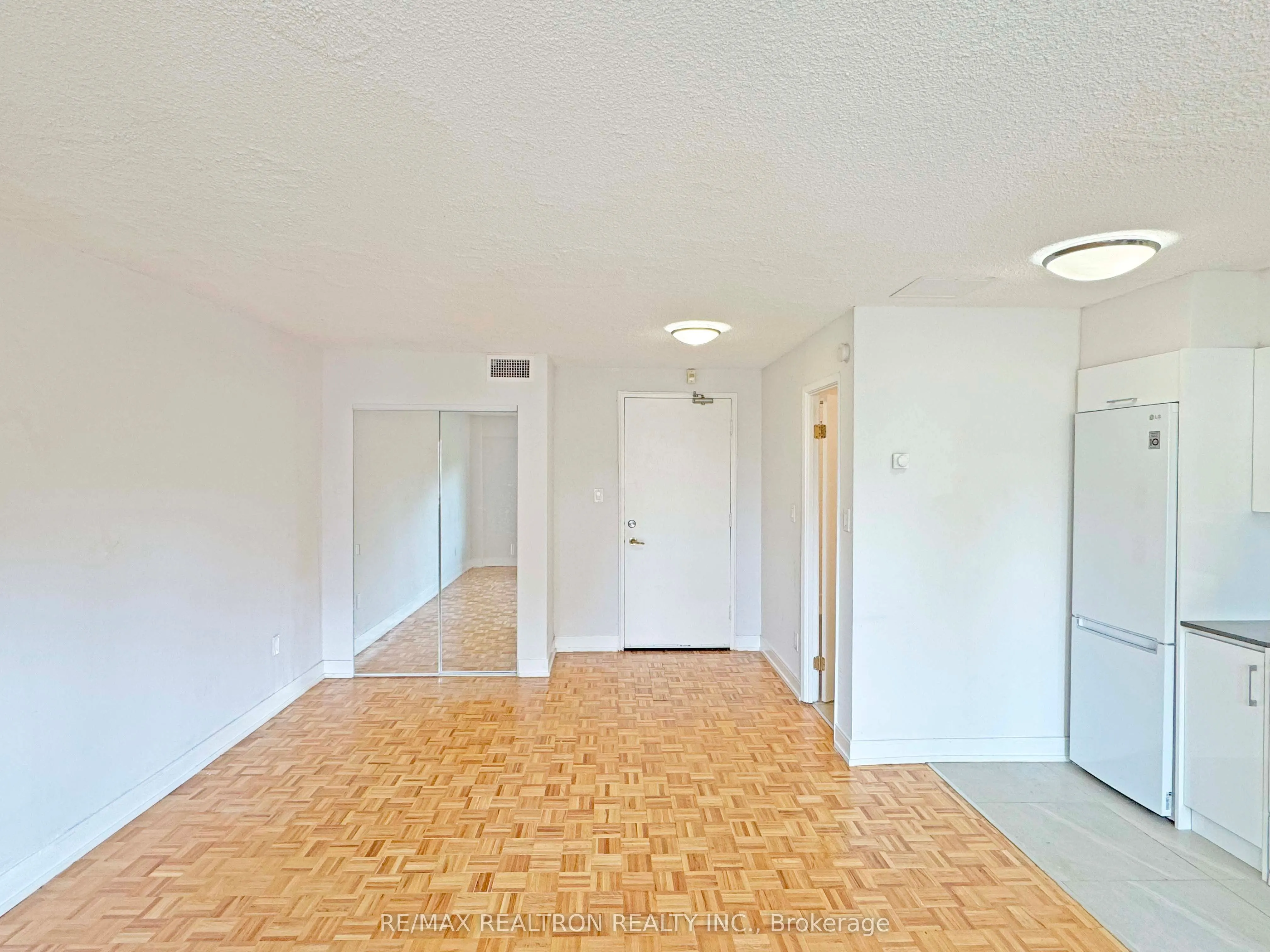 95 Lawton Boulevard, #404