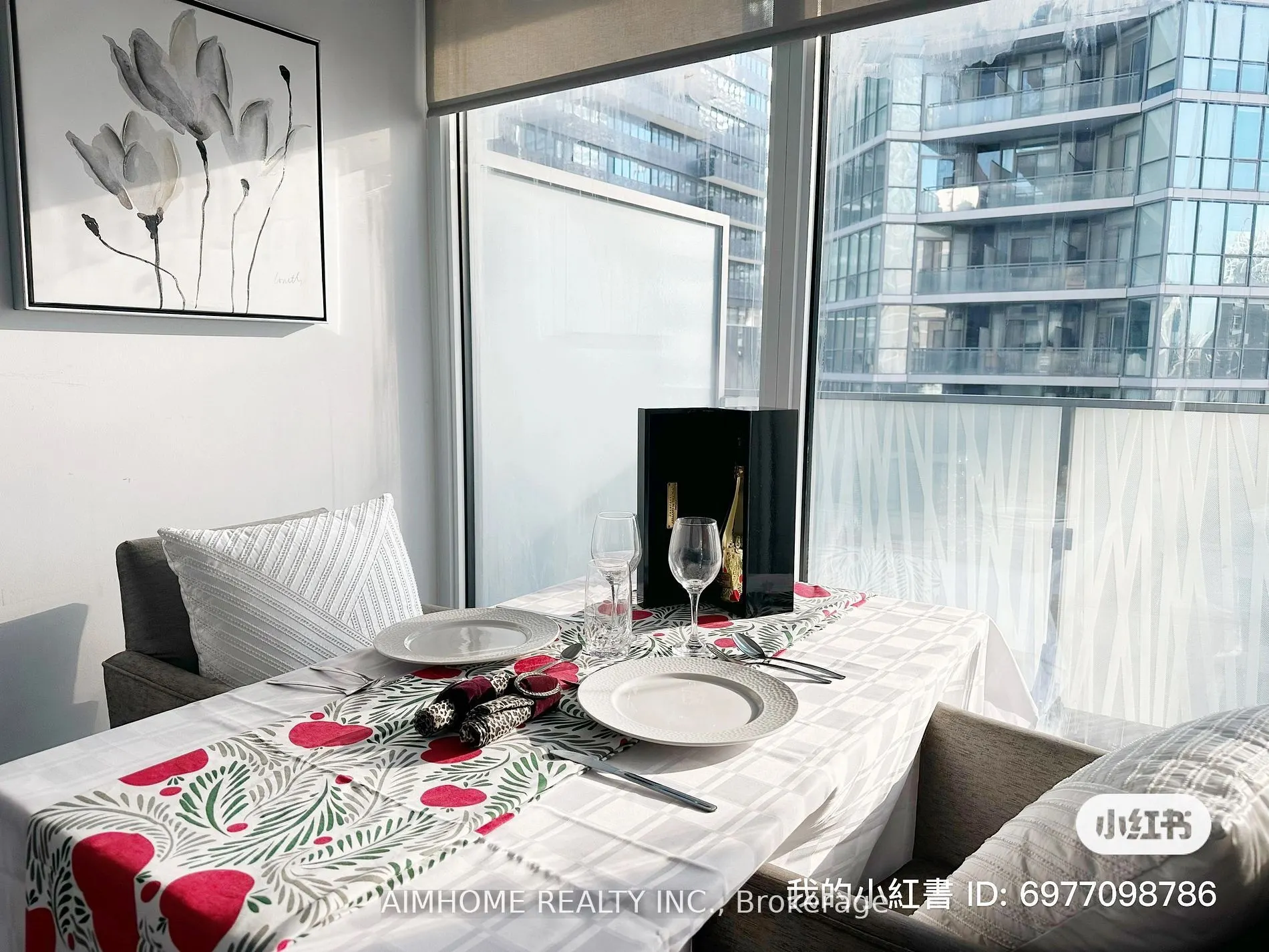 42 Charles Street E, #704