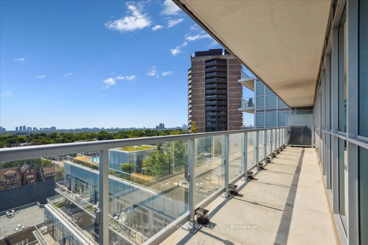501 St Clair Avenue W, #905