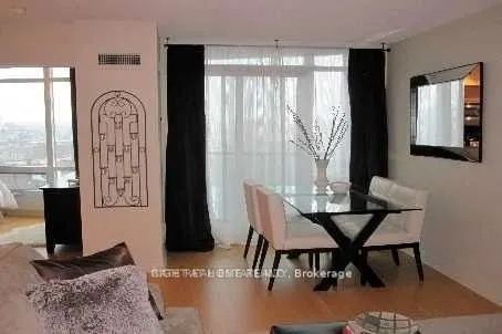 373 Front Street W, #1911