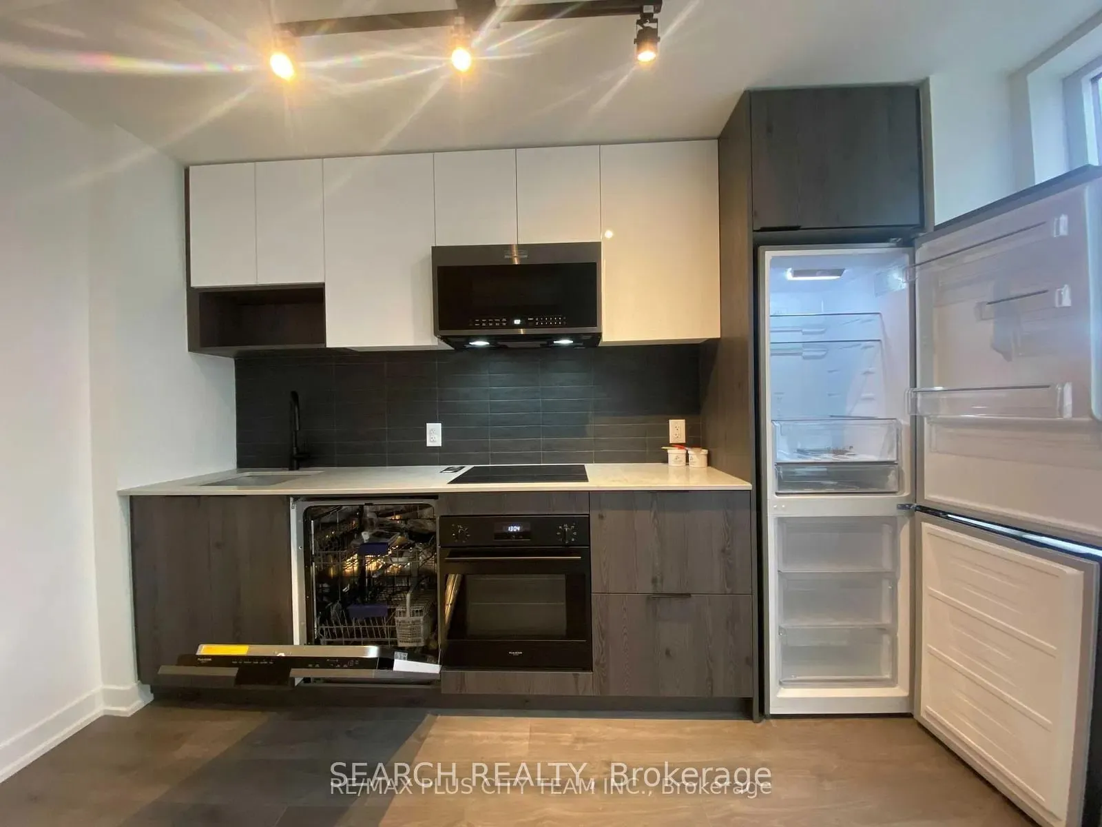5 Defries Street, #719