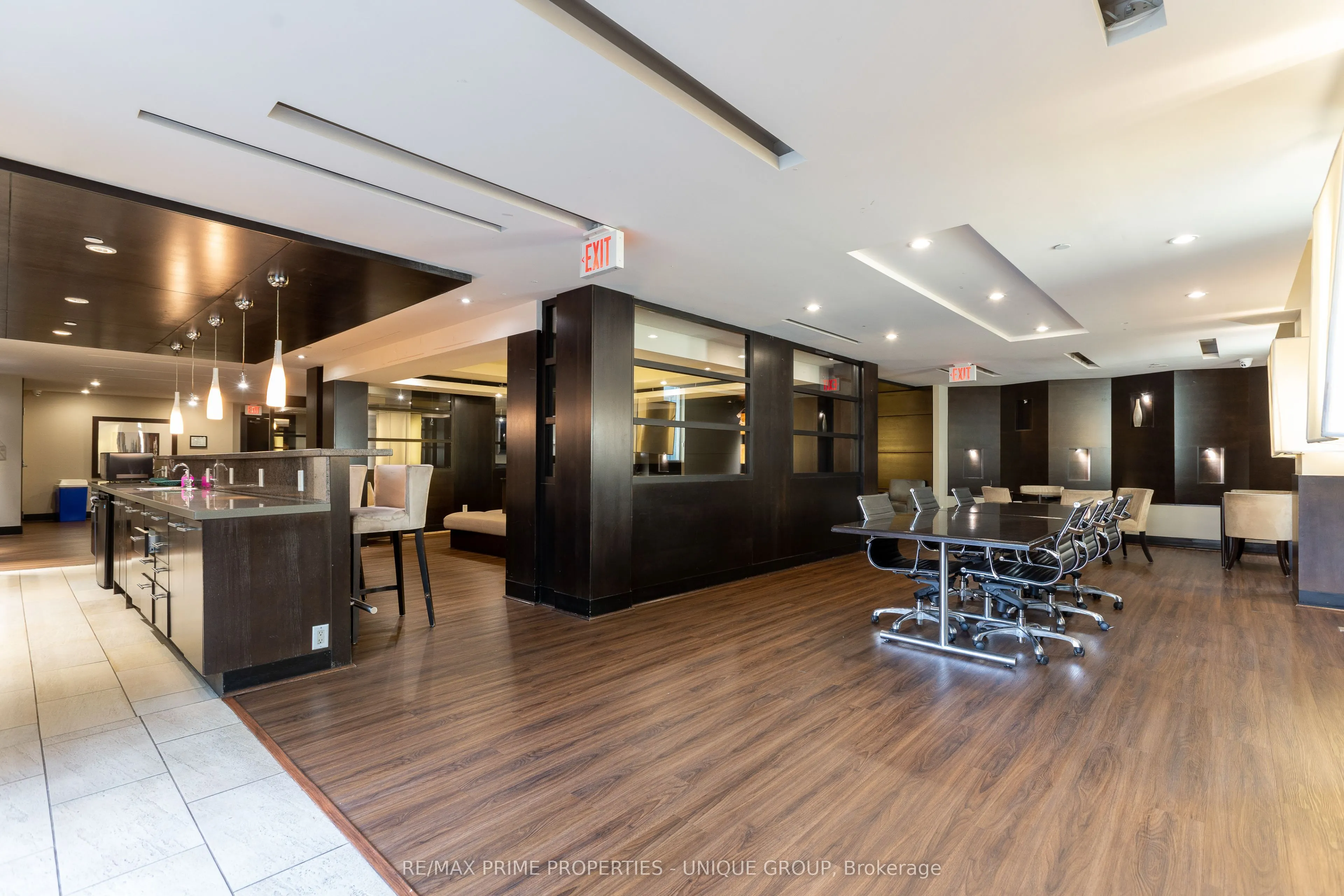 18 Yonge Street, #2706