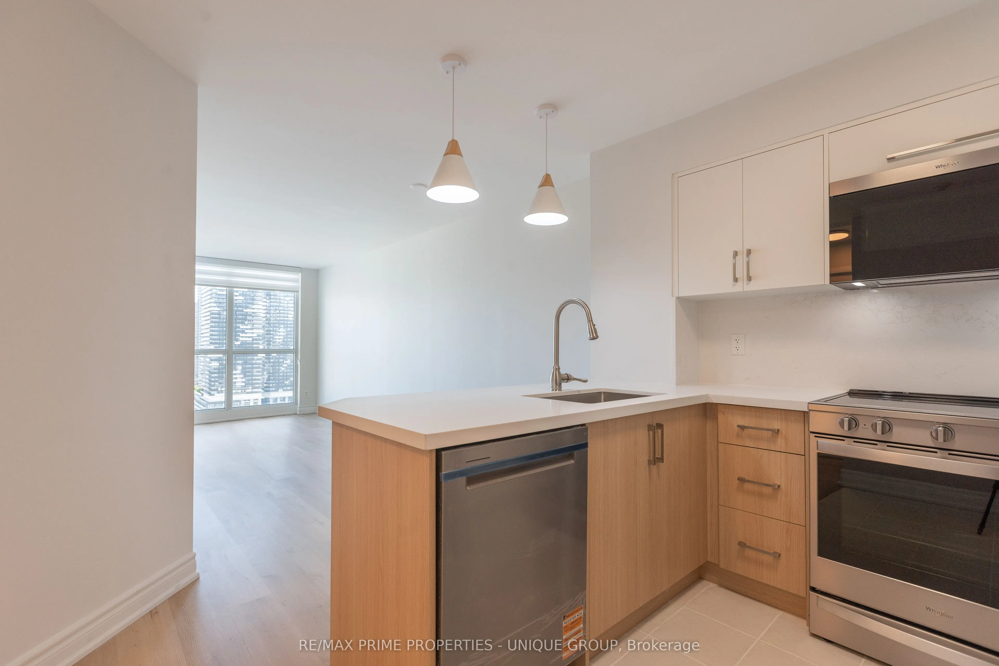 18 Yonge Street, #2706