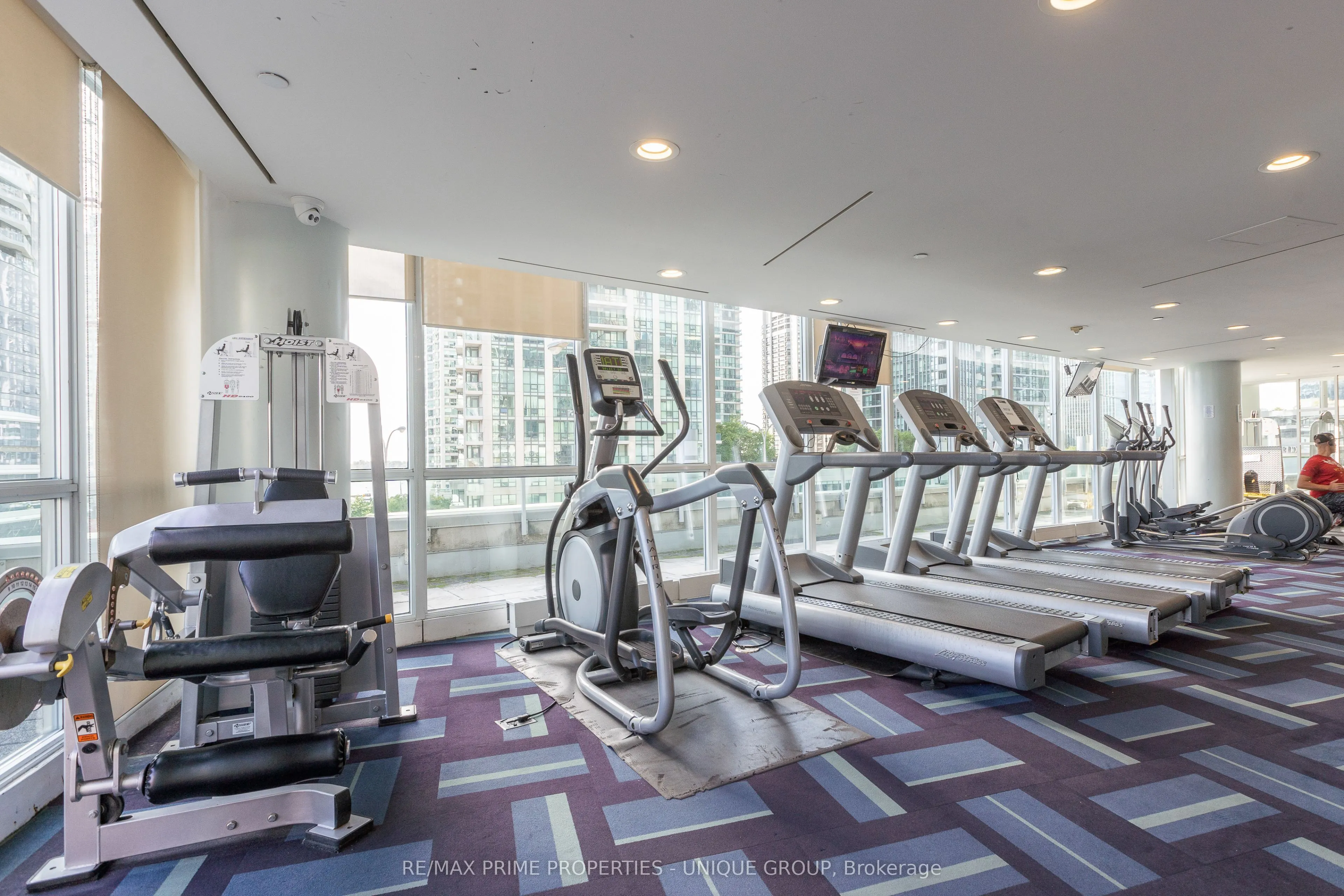 18 Yonge Street, #2706