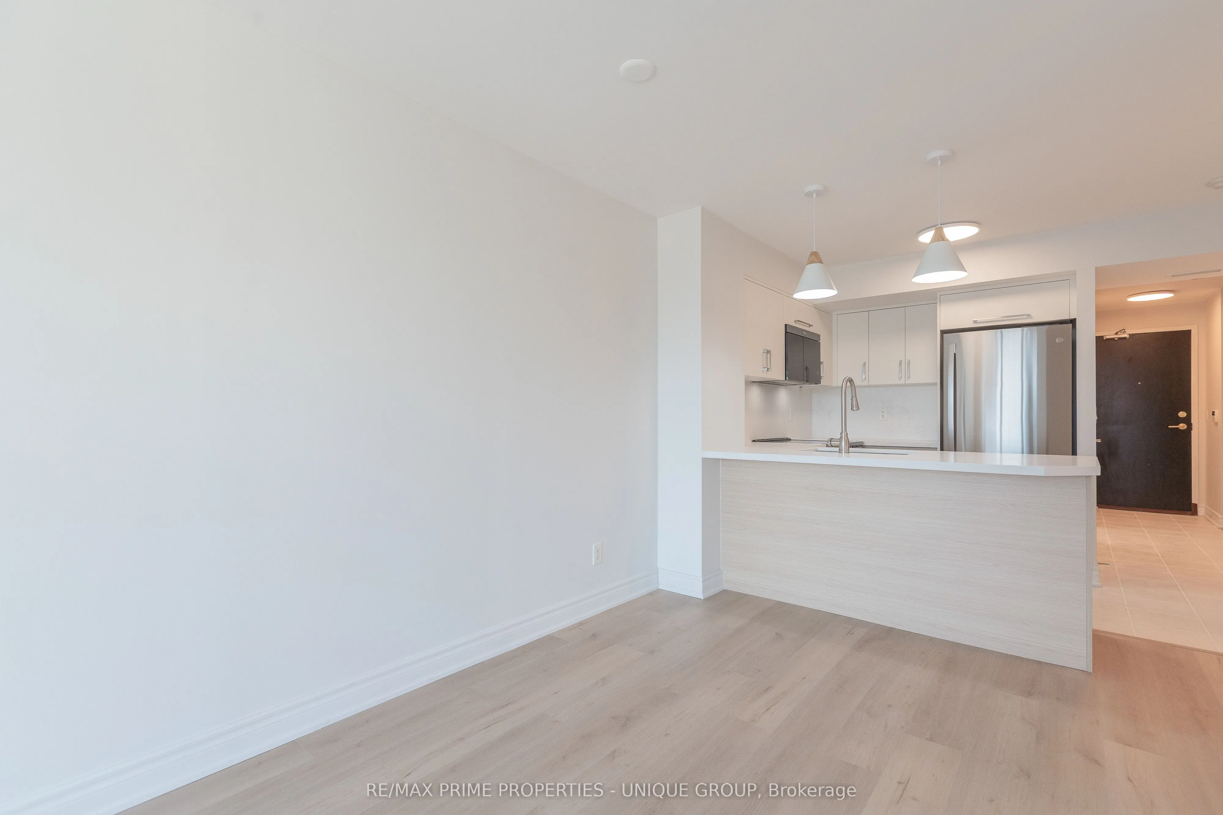 18 Yonge Street, #2706