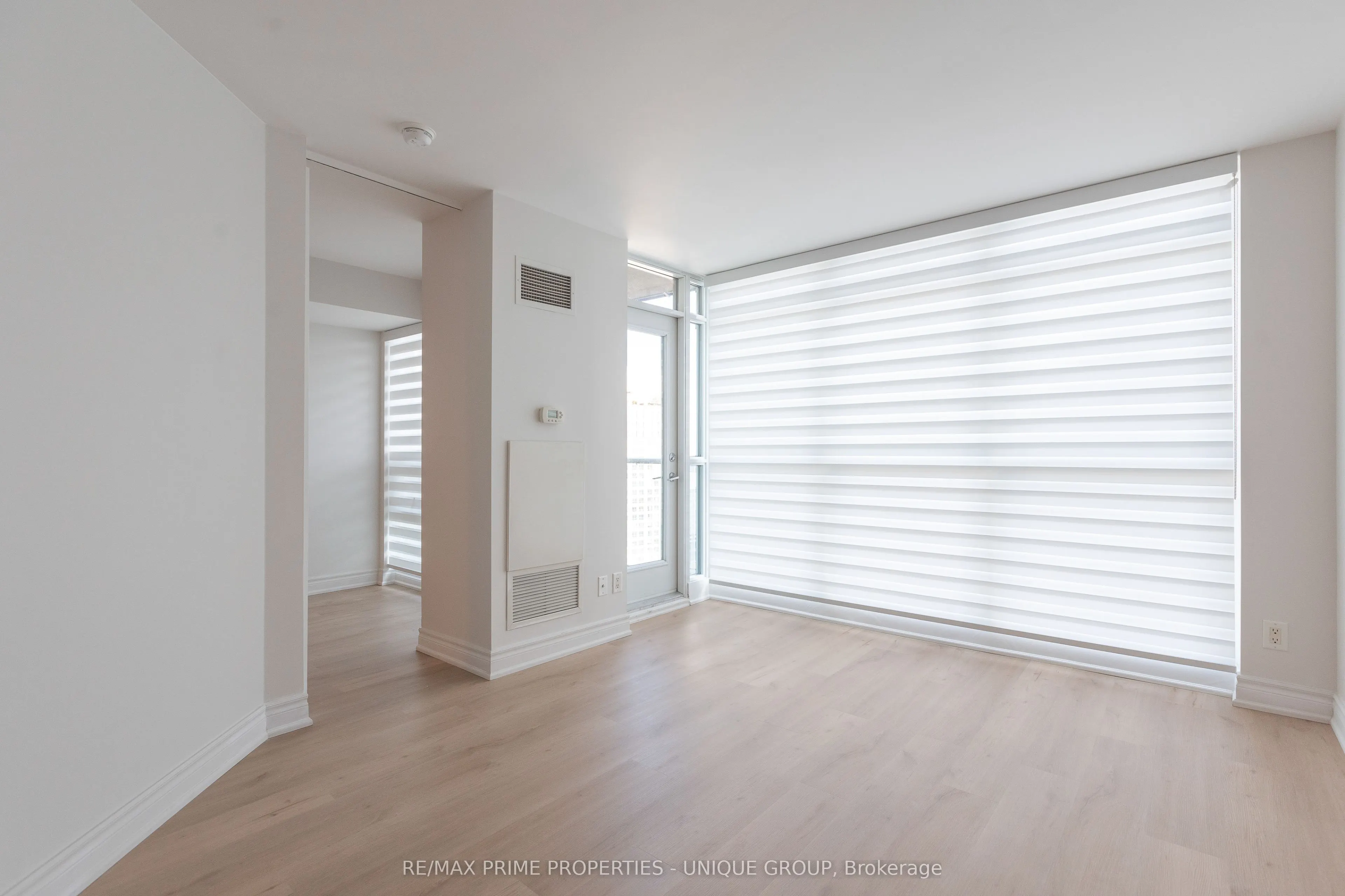 18 Yonge Street, #2706