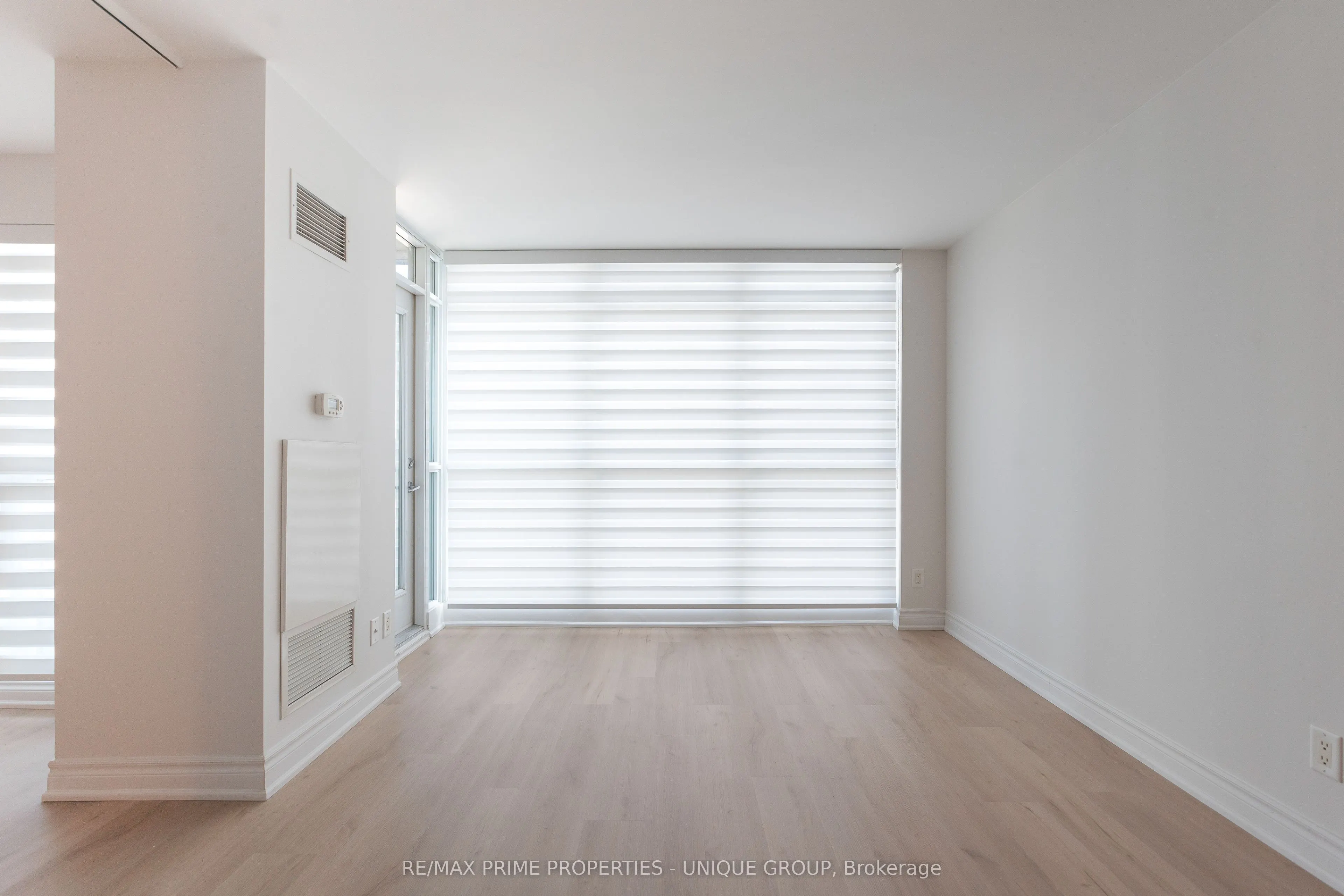 18 Yonge Street, #2706