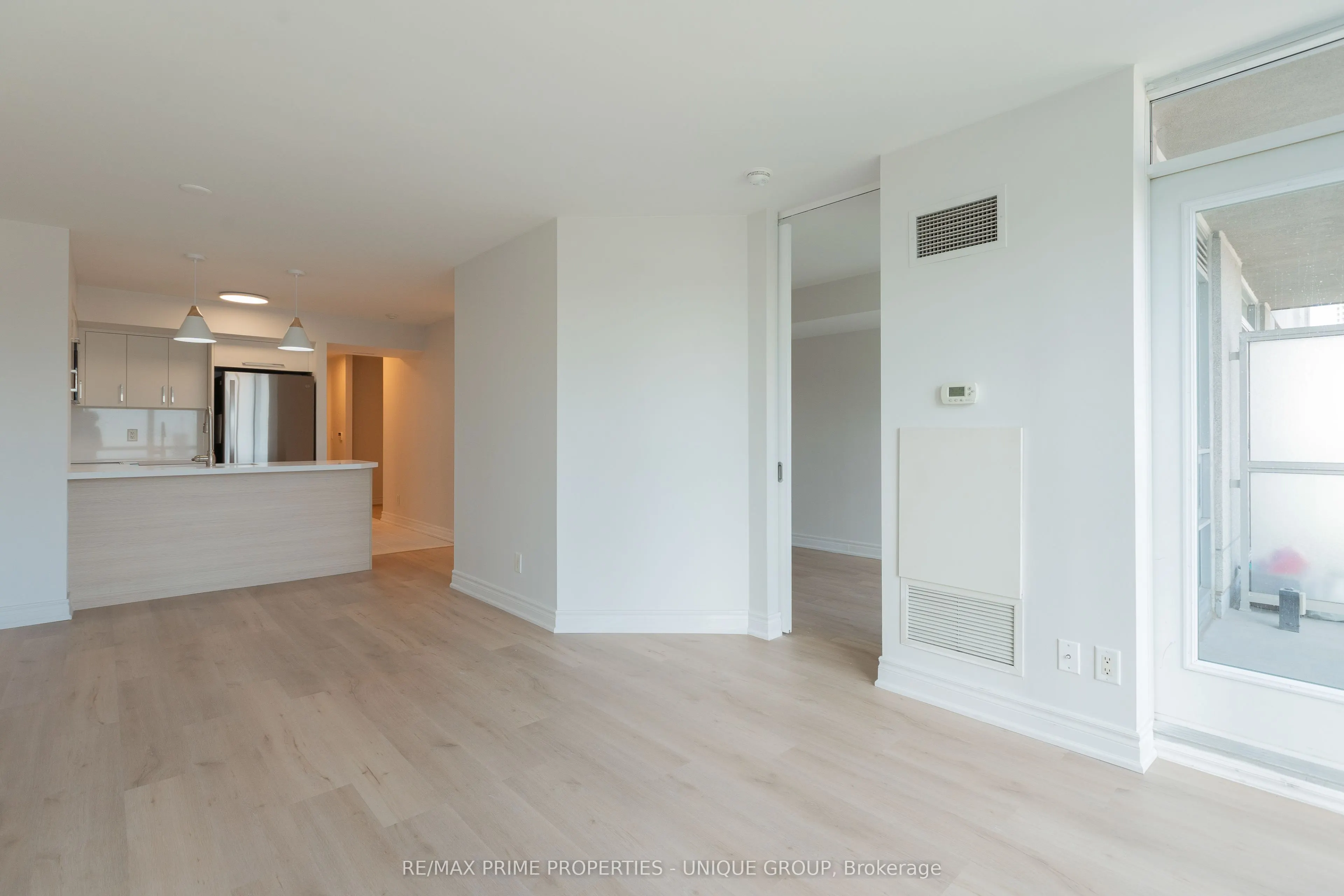 18 Yonge Street, #2706