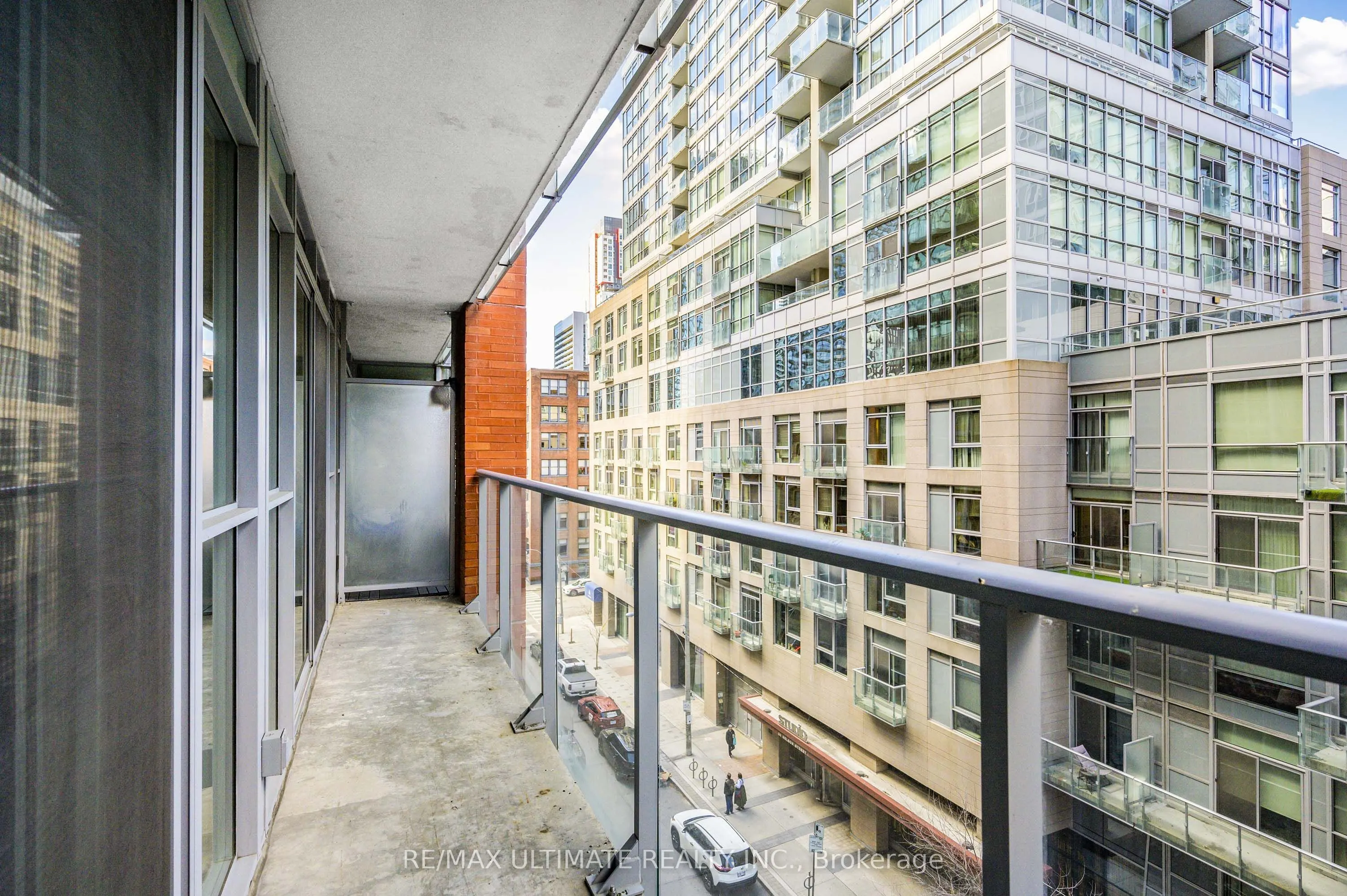 21 Nelson Street, #615