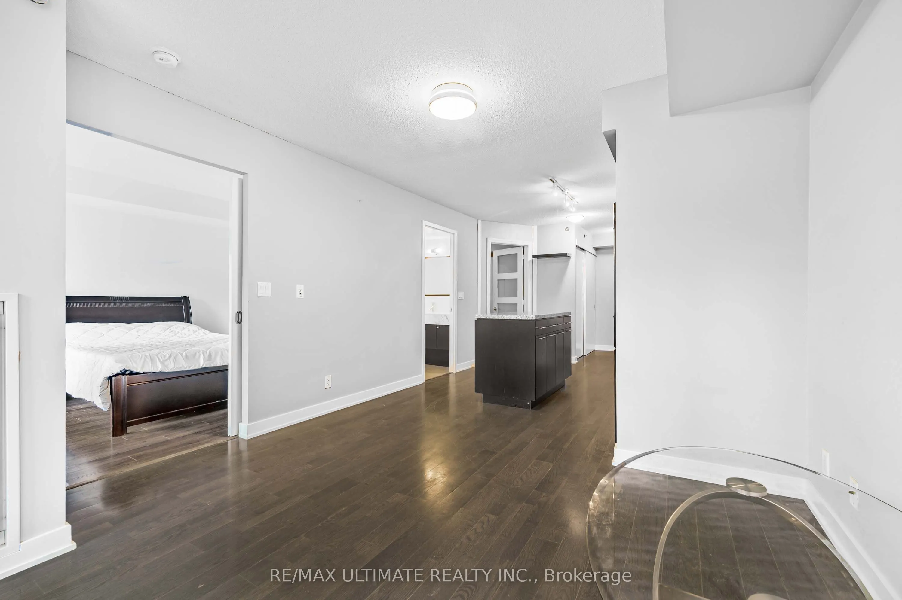 21 Nelson Street, #615