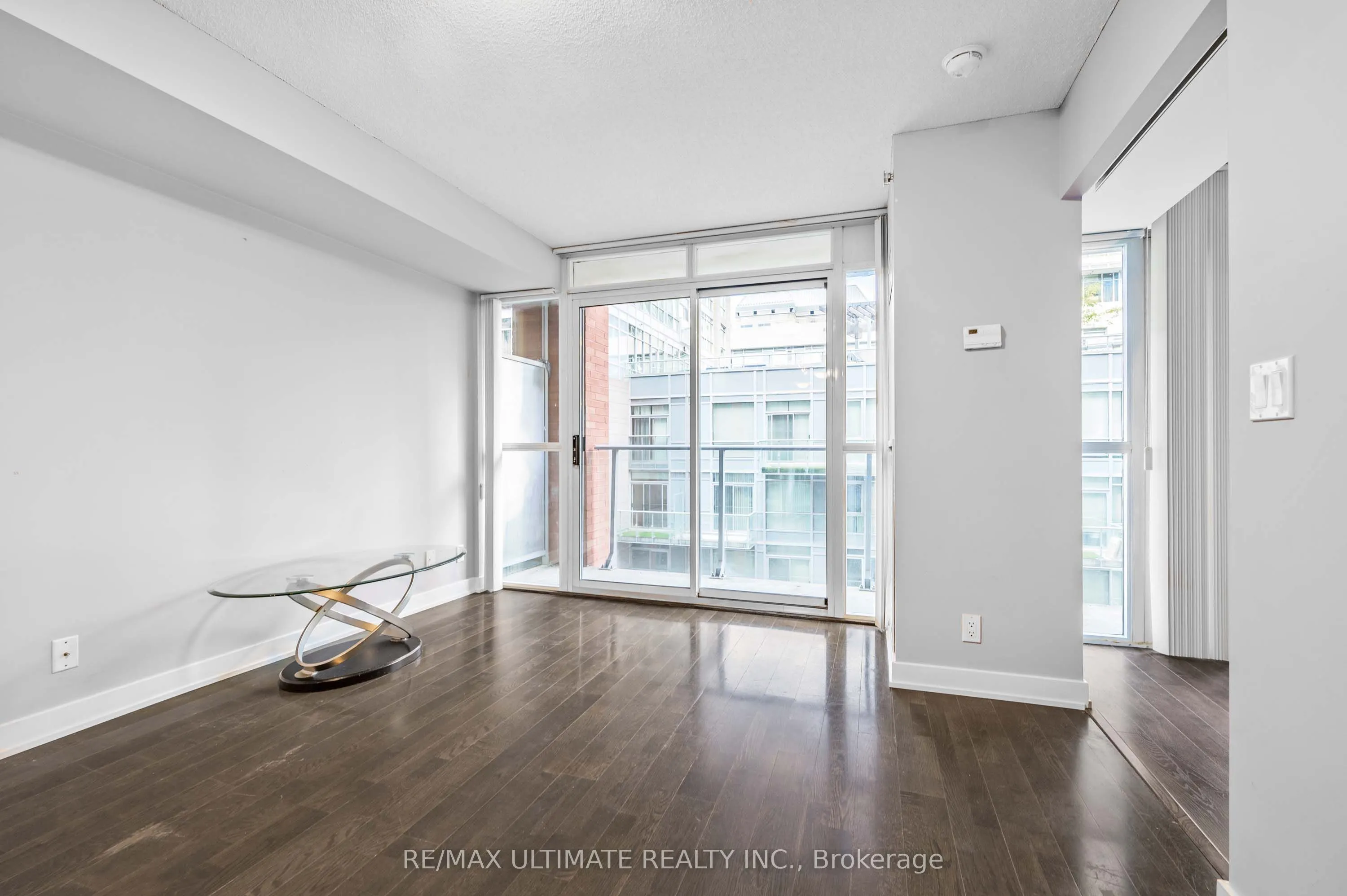 21 Nelson Street, #615