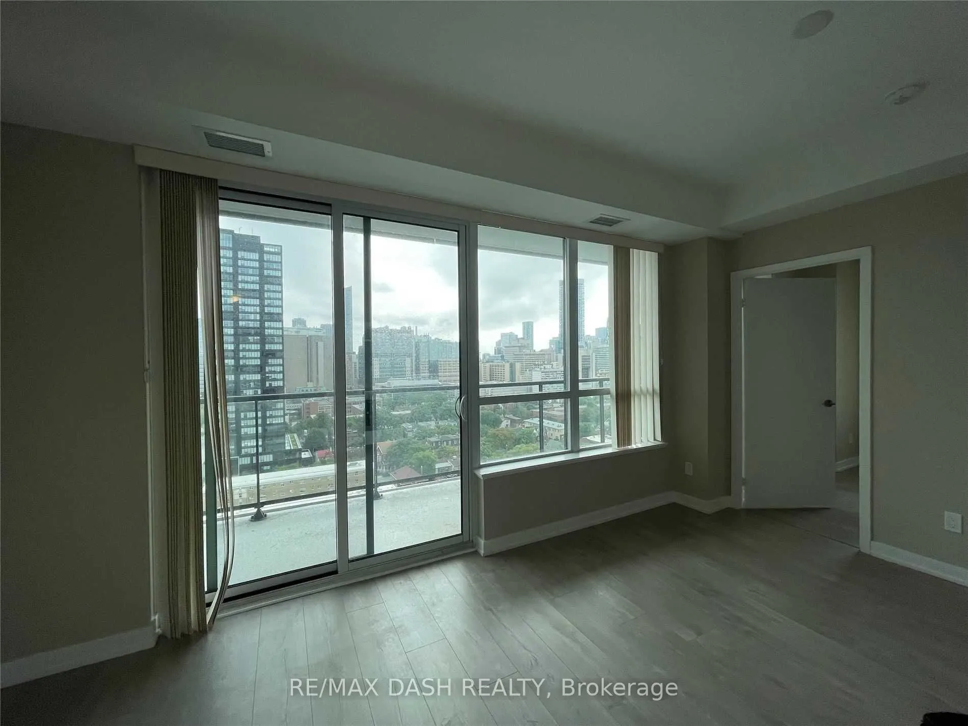 181 Huron Street, #LPH01