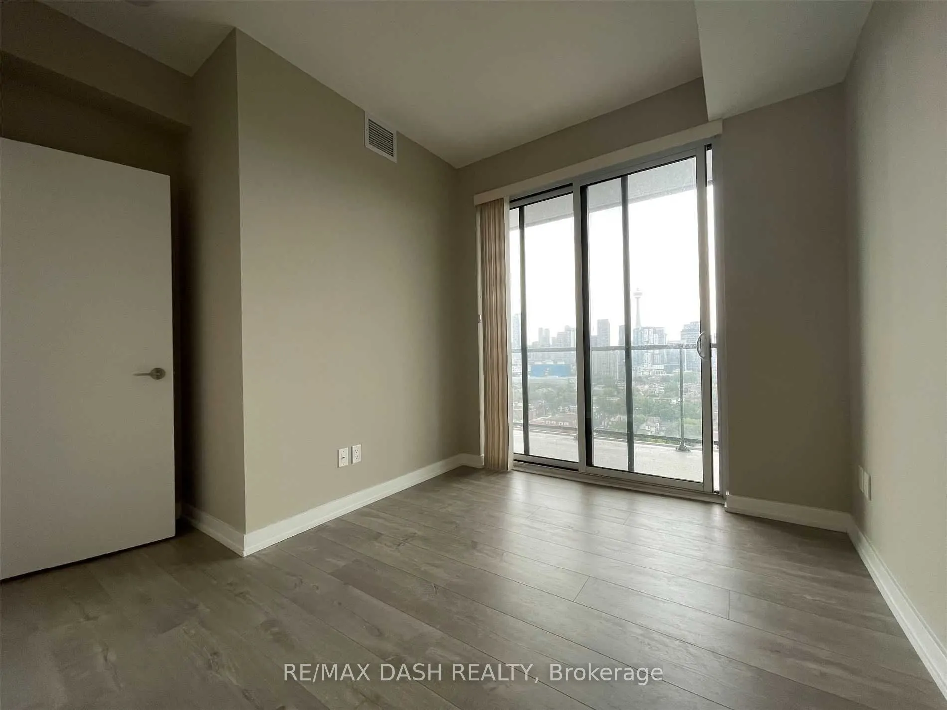 181 Huron Street, #LPH01