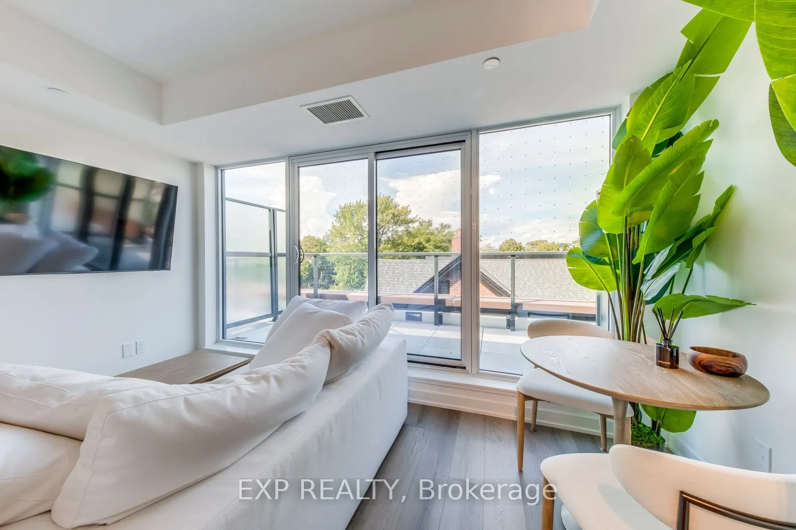 5 Lakeview Avenue #415