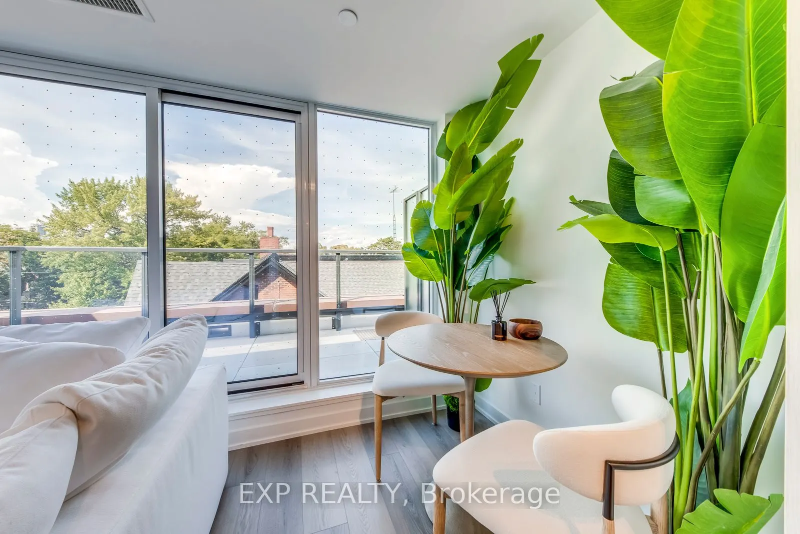 5 Lakeview Avenue #415