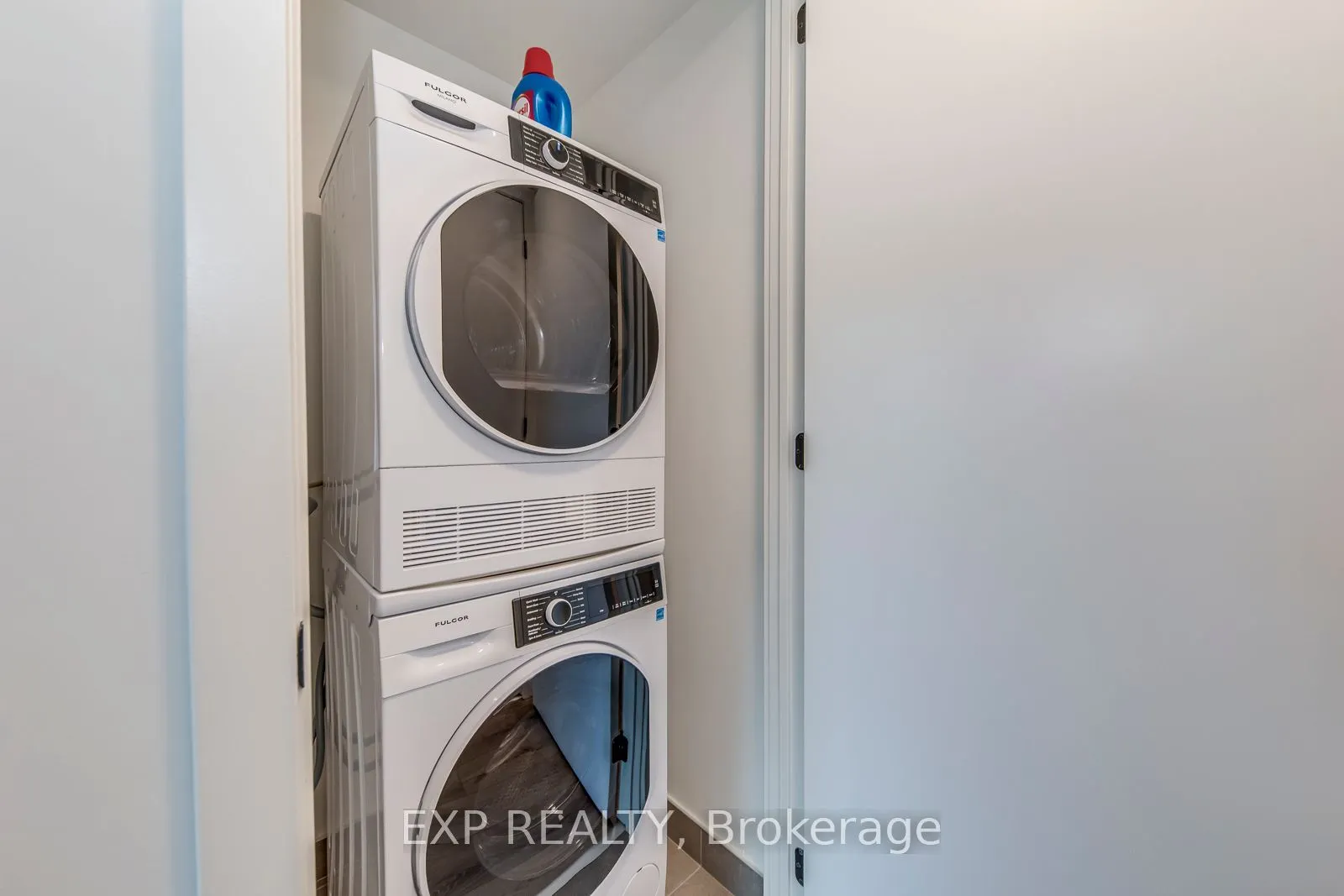 5 Lakeview Avenue, #415