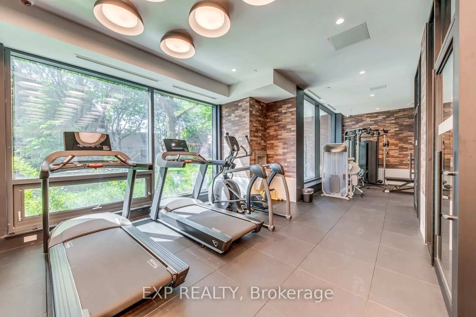 5 Lakeview Avenue #415