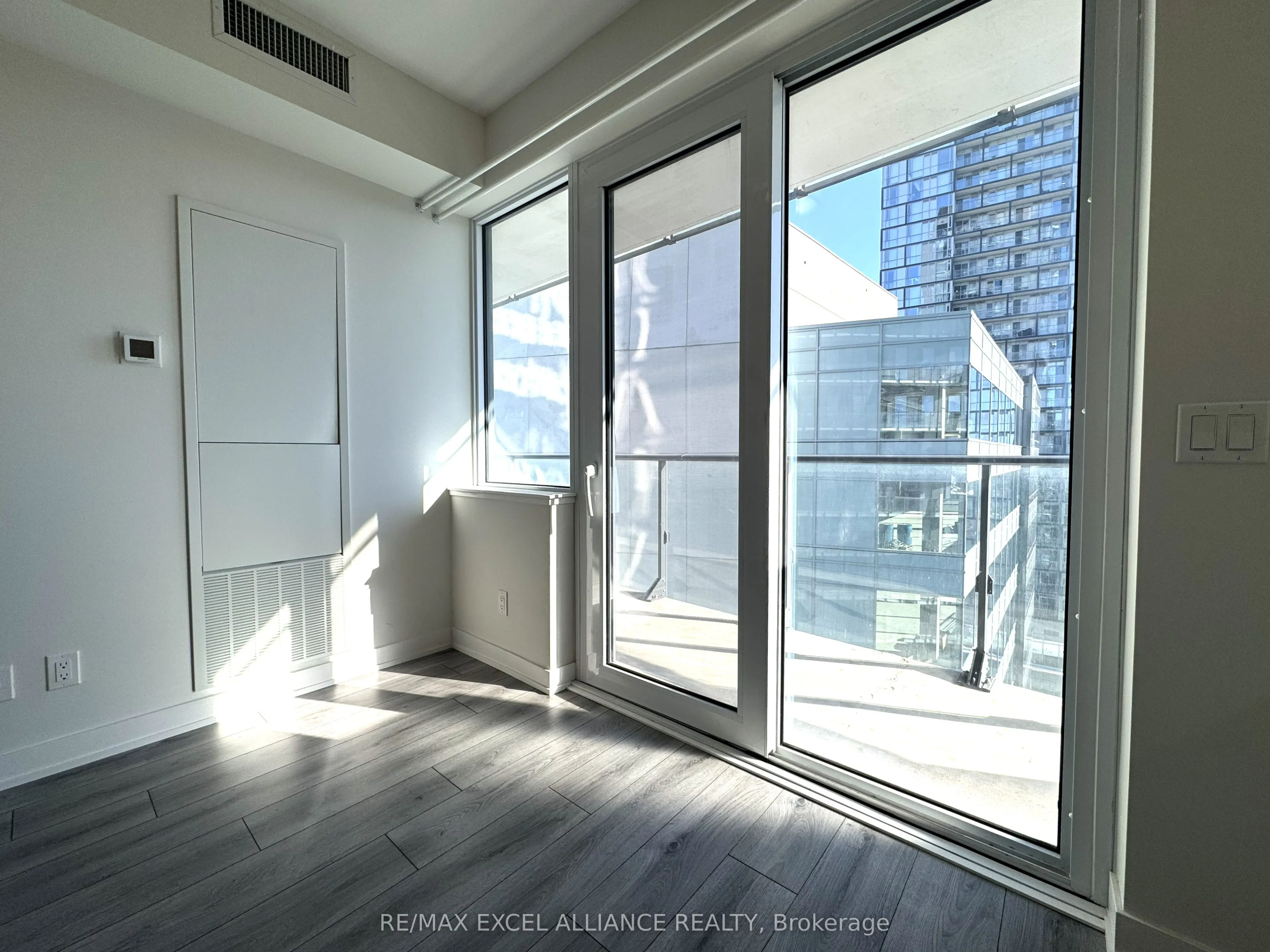 15 Ellerslie Avenue, #1203