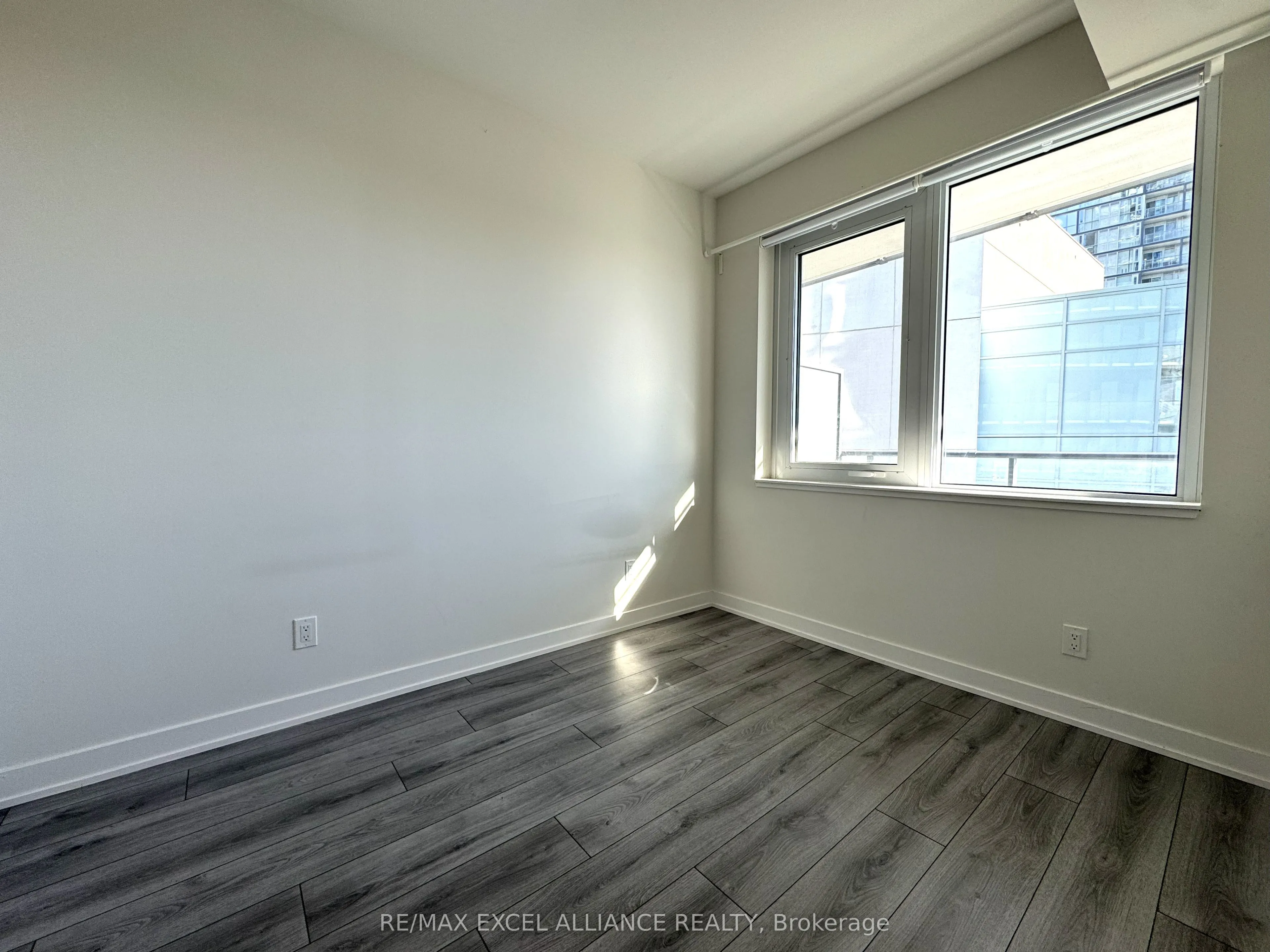 15 Ellerslie Avenue, #1203