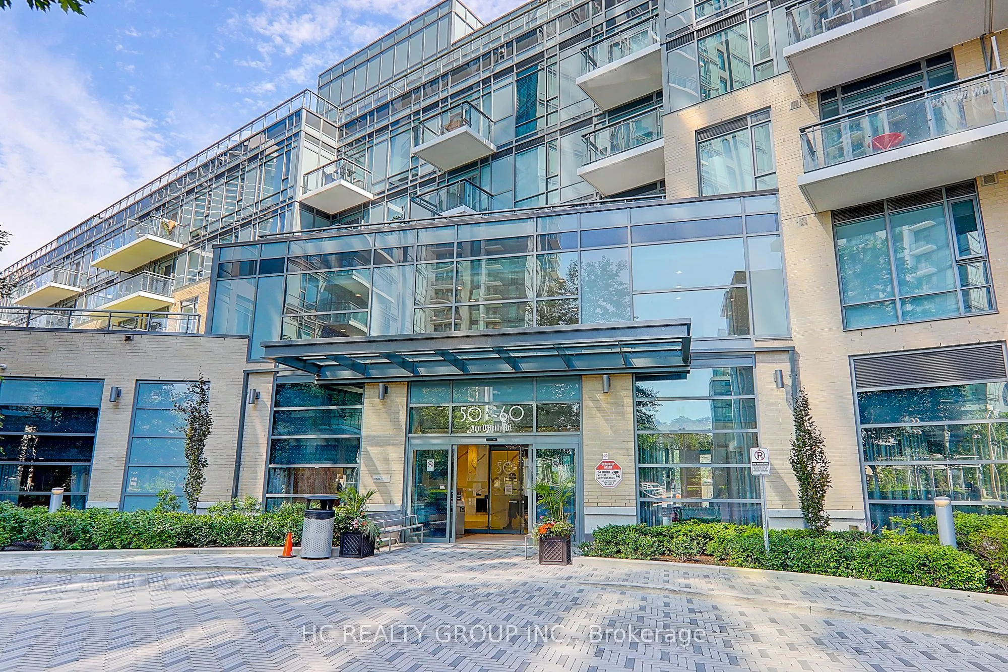60 Ann O'reilly Road, #PH 65