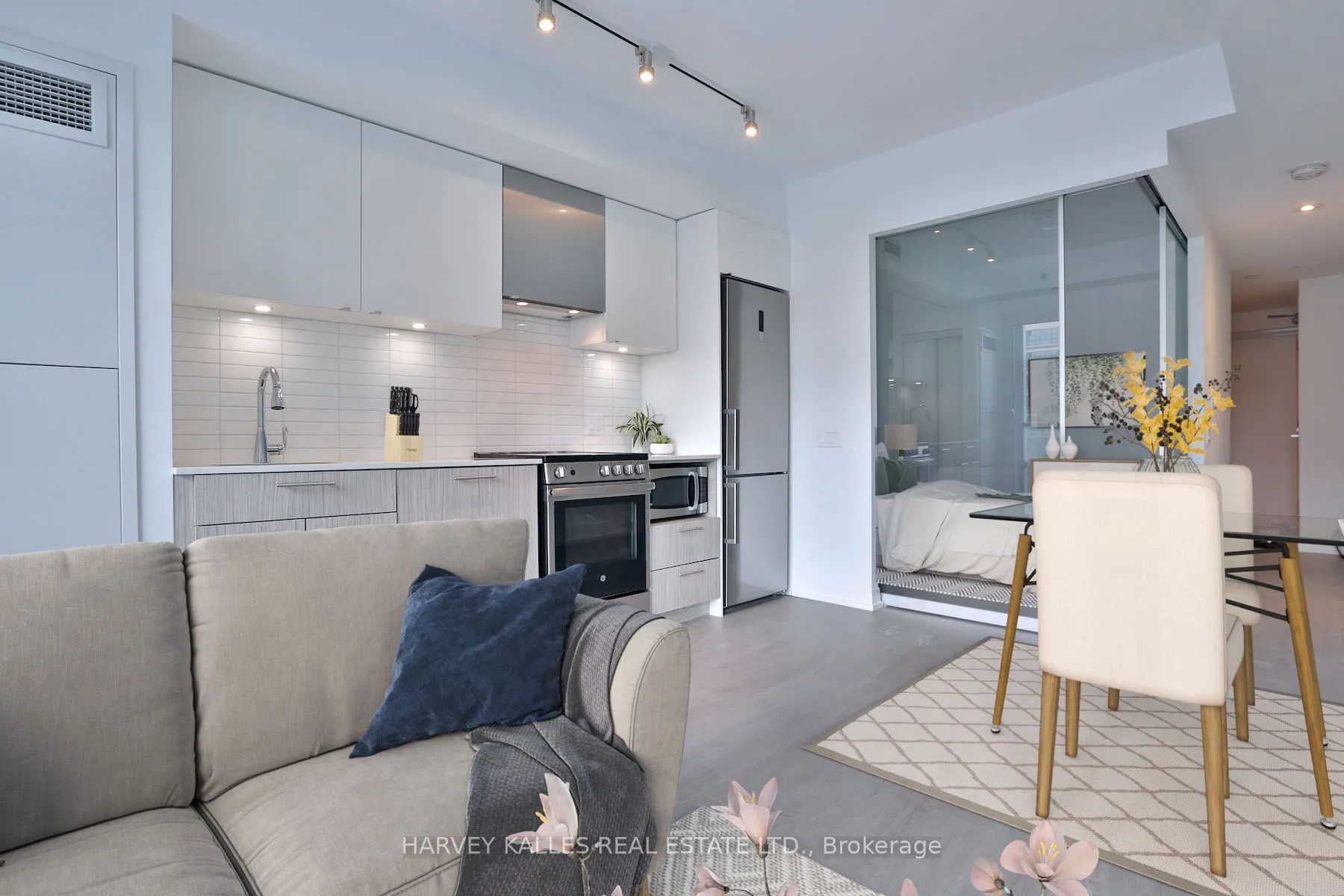 251 Jarvis Street, #831