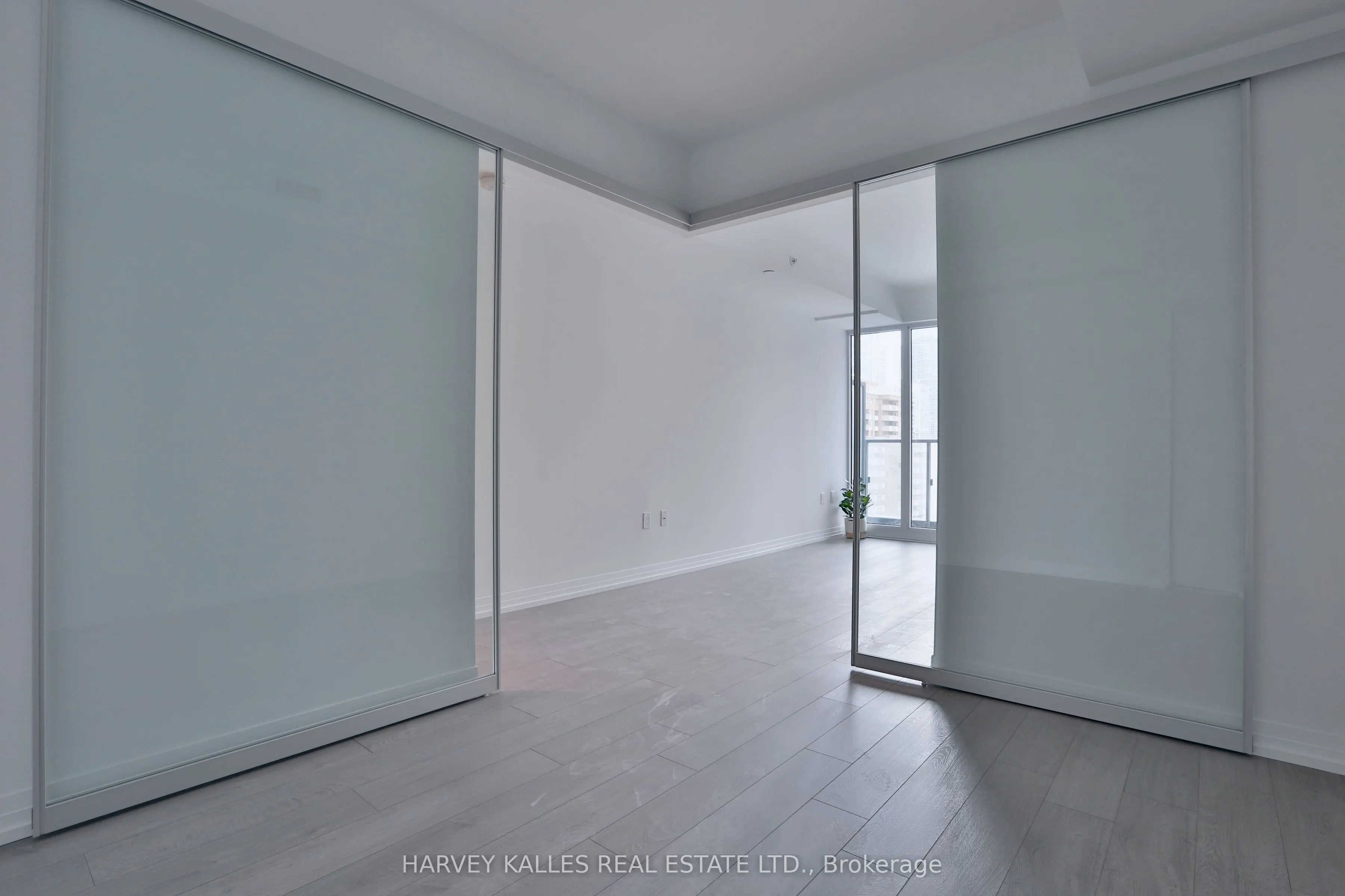 251 Jarvis Street, #831