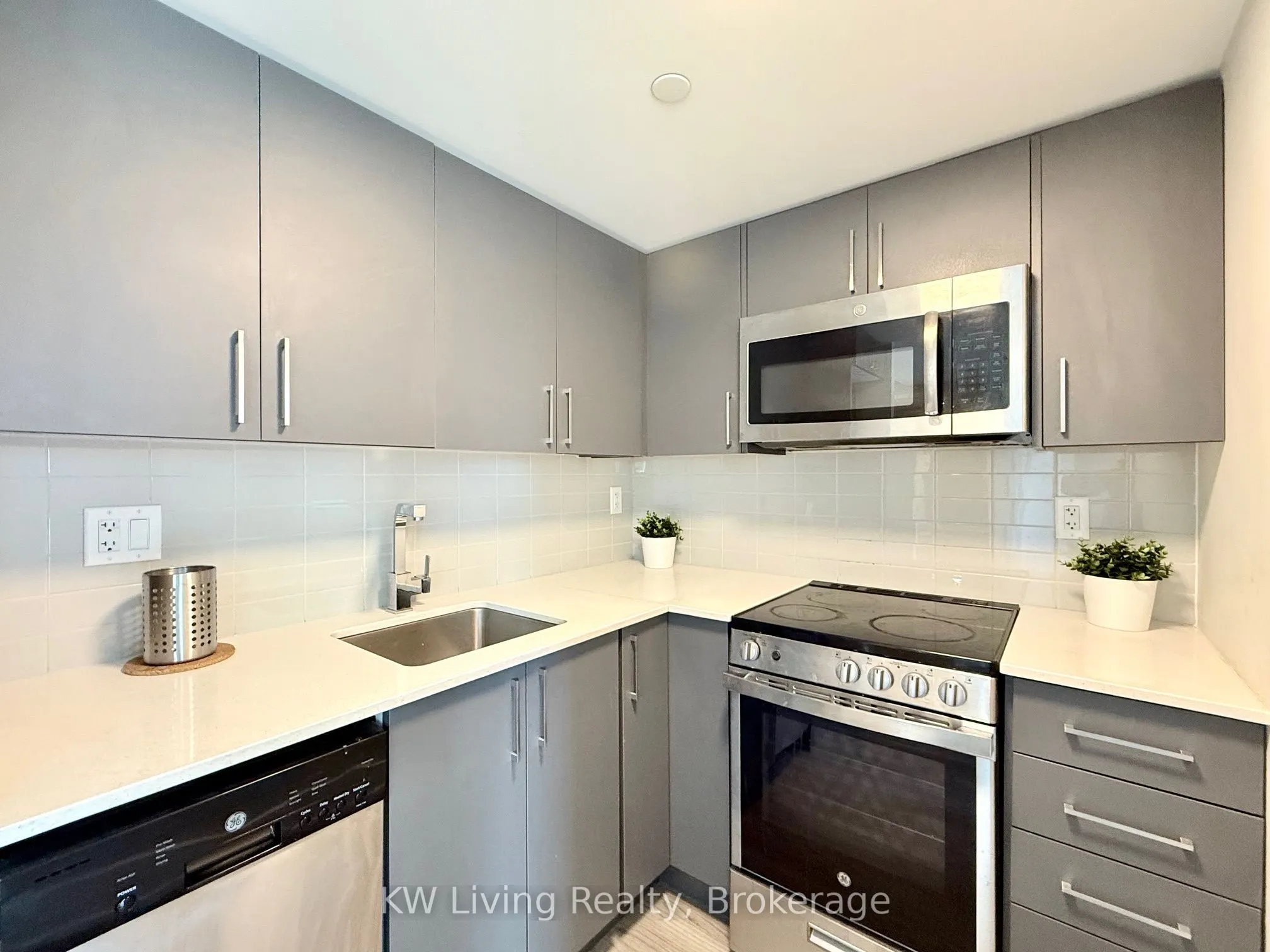 38 Monte Kwinter Court, #1317