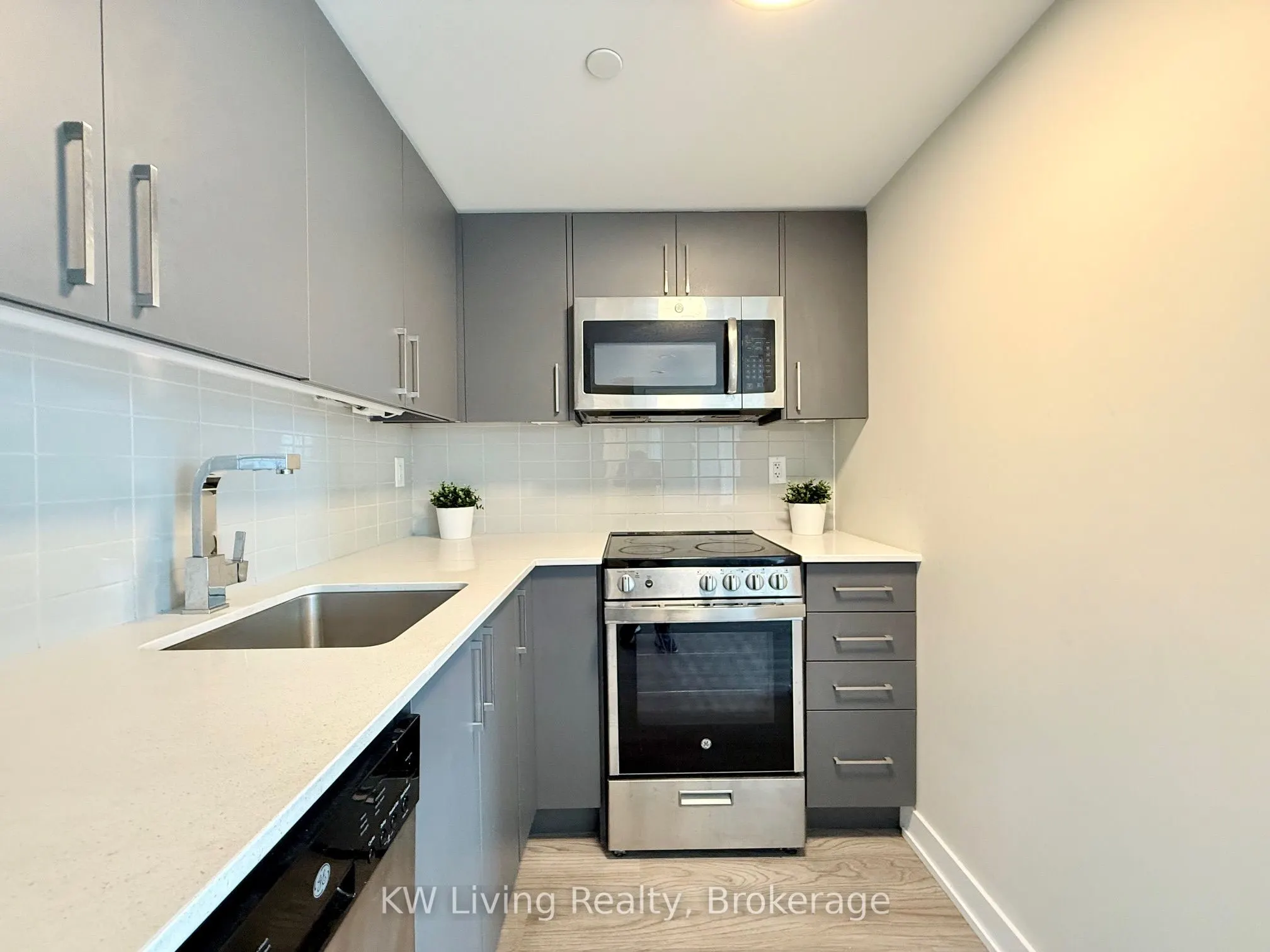 38 Monte Kwinter Court, #1317