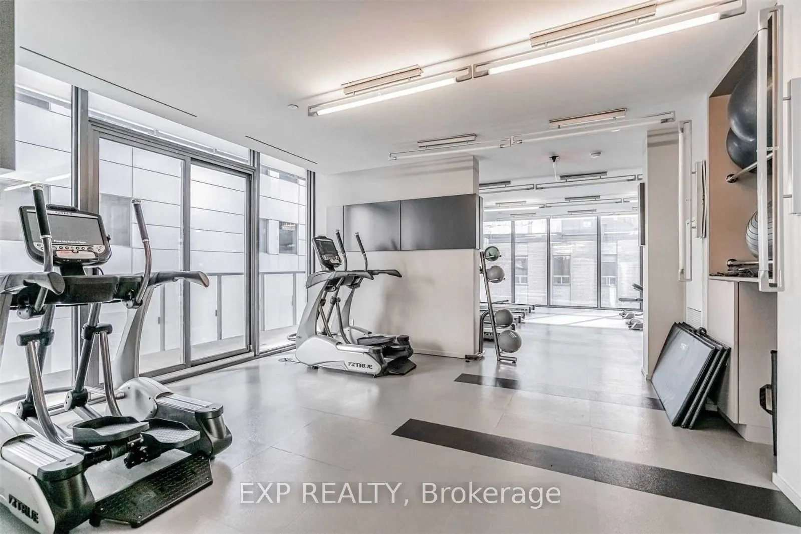 101 Peter Street W, #2202