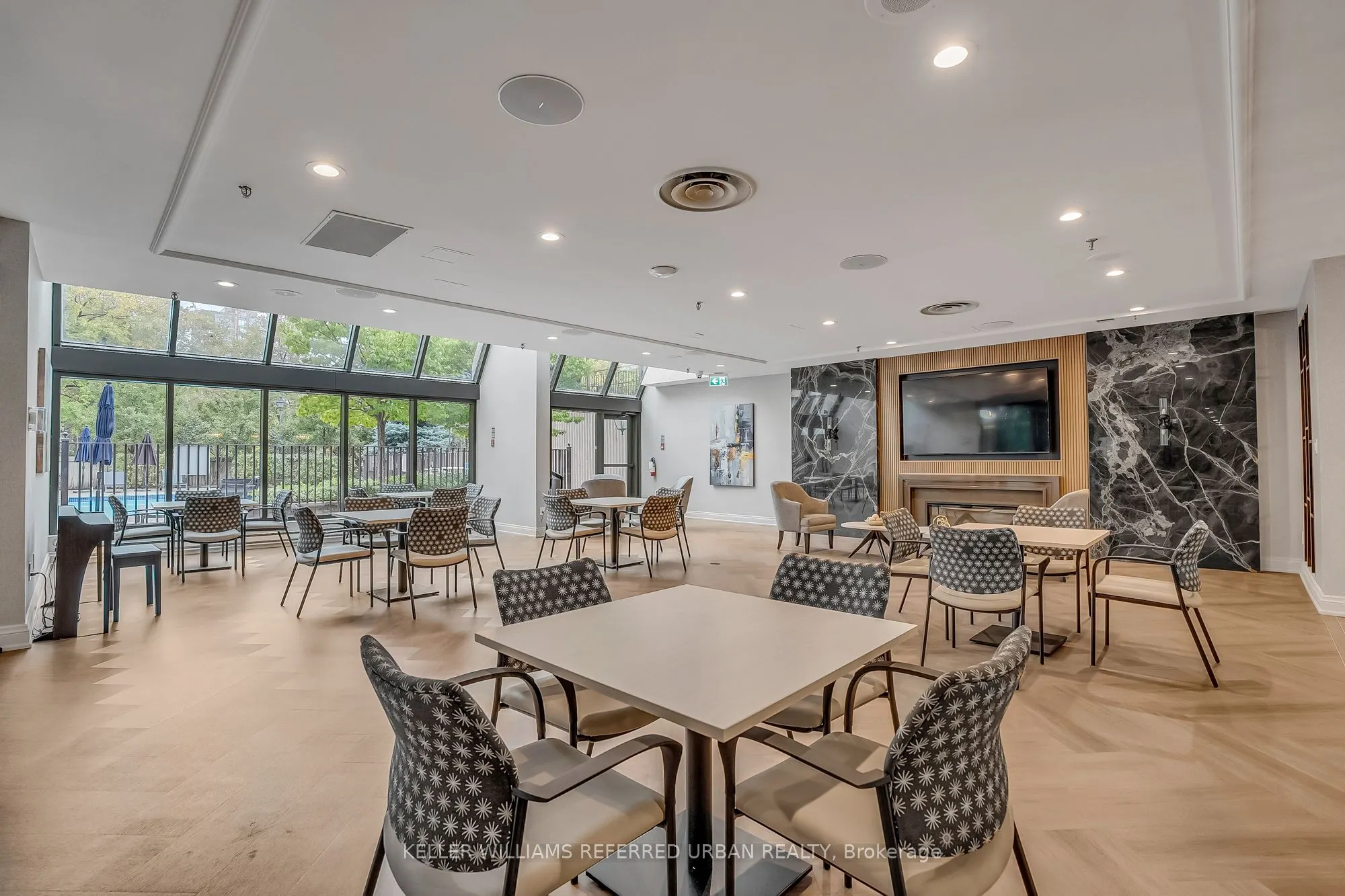 5444 Yonge Street, #1003