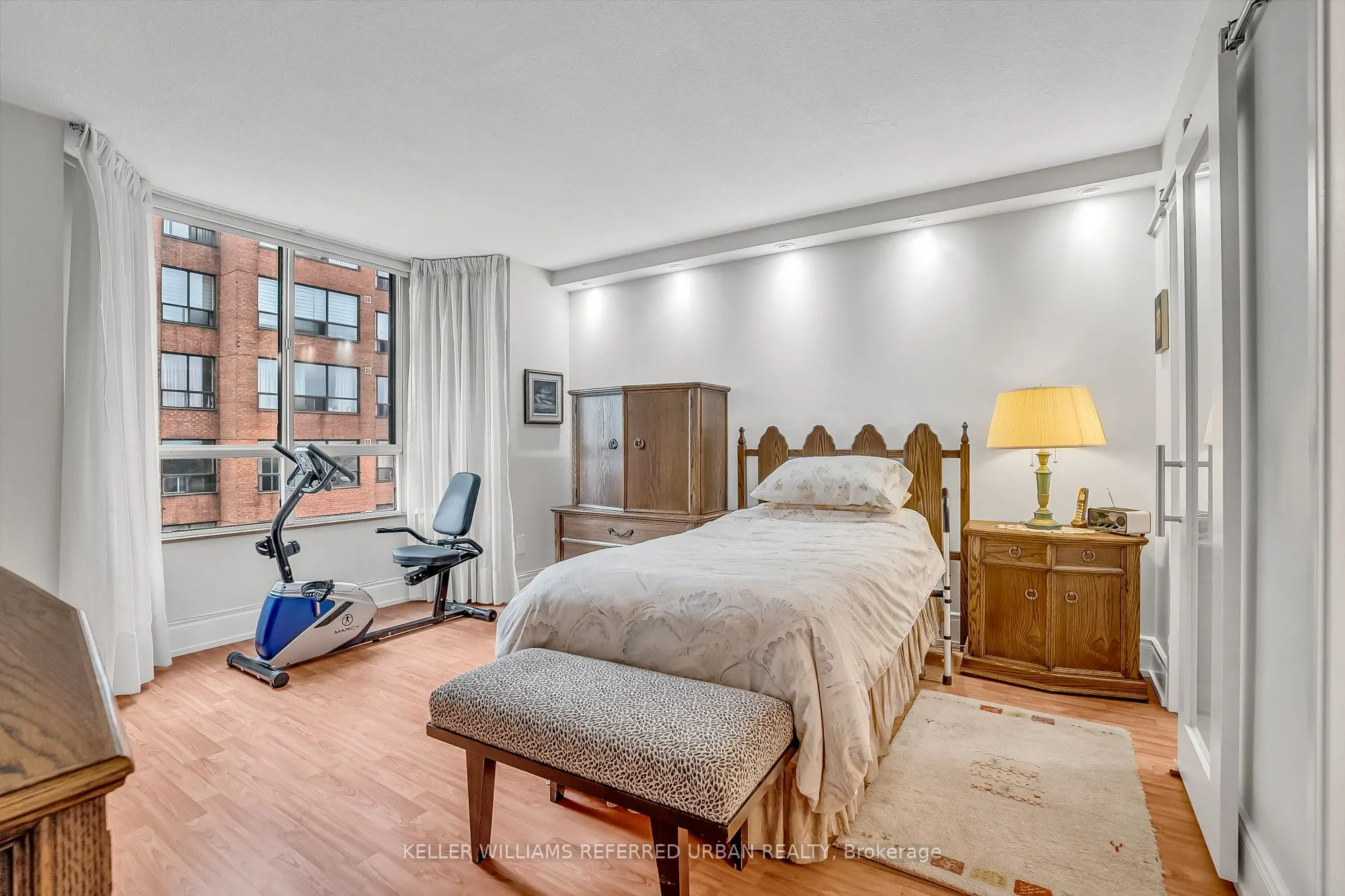 5444 Yonge Street, #1003