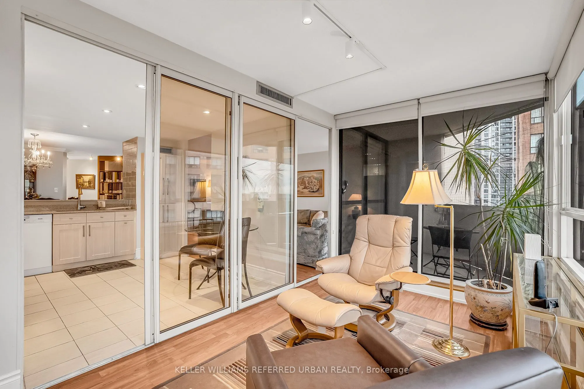 5444 Yonge Street, #1003