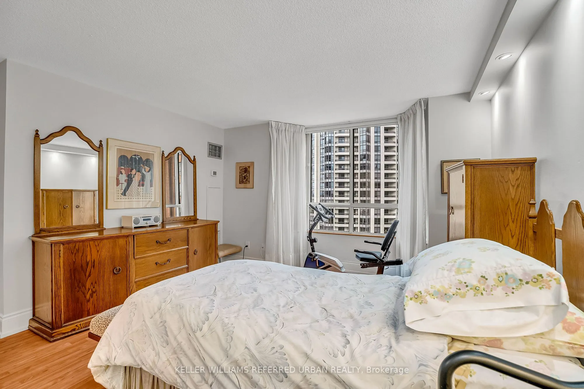 5444 Yonge Street, #1003