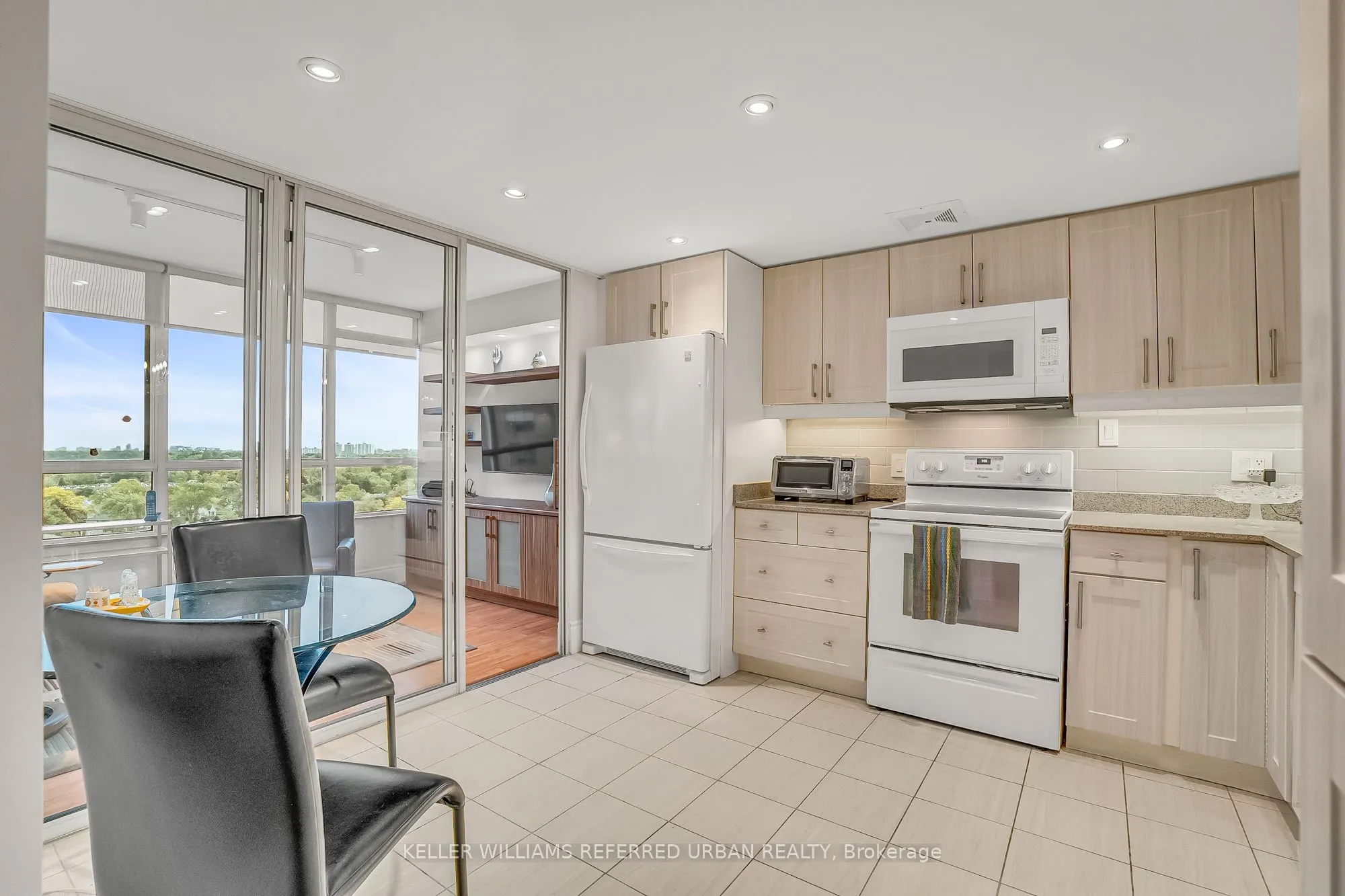 5444 Yonge Street, #1003