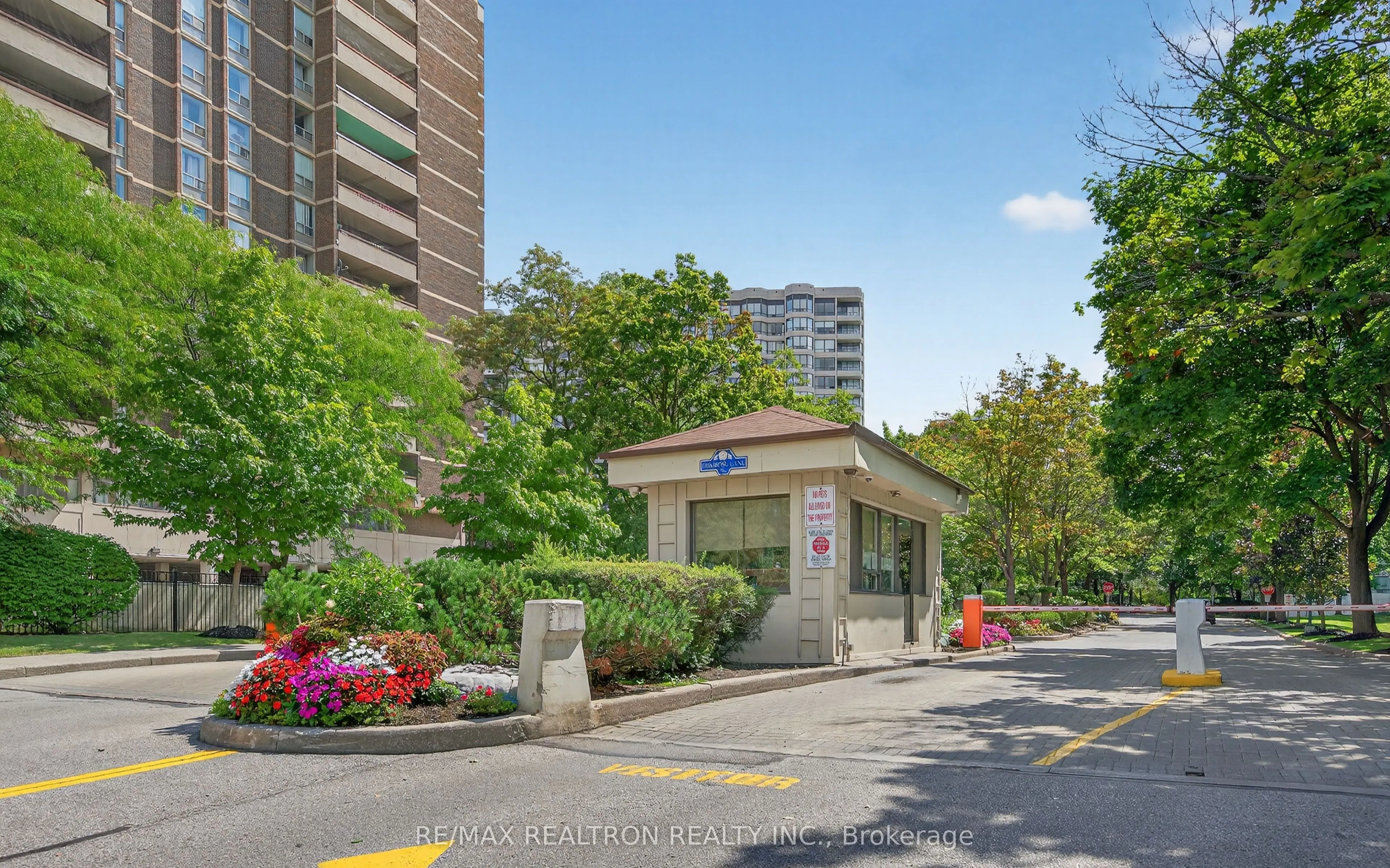 1131 Steeles Avenue W, #PH104