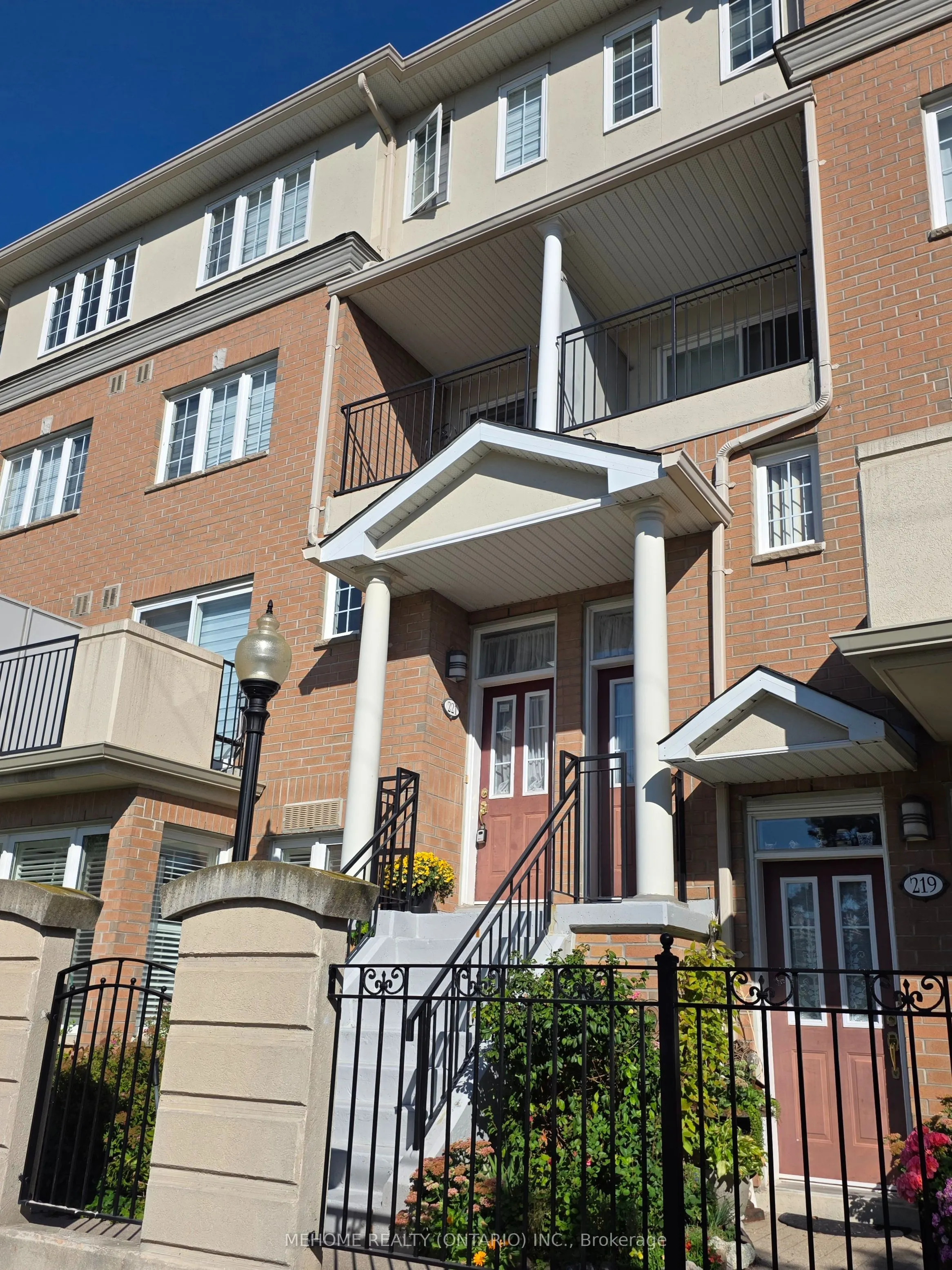 221 Grandview Way, #33