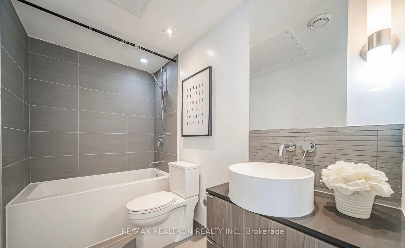 161 Roehampton Avenue, #2505