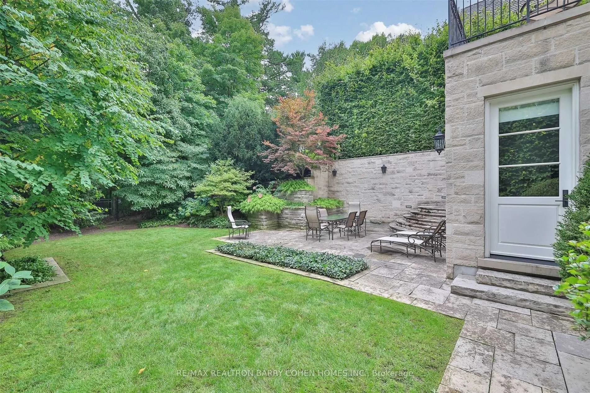 33 Blyth Hill Road