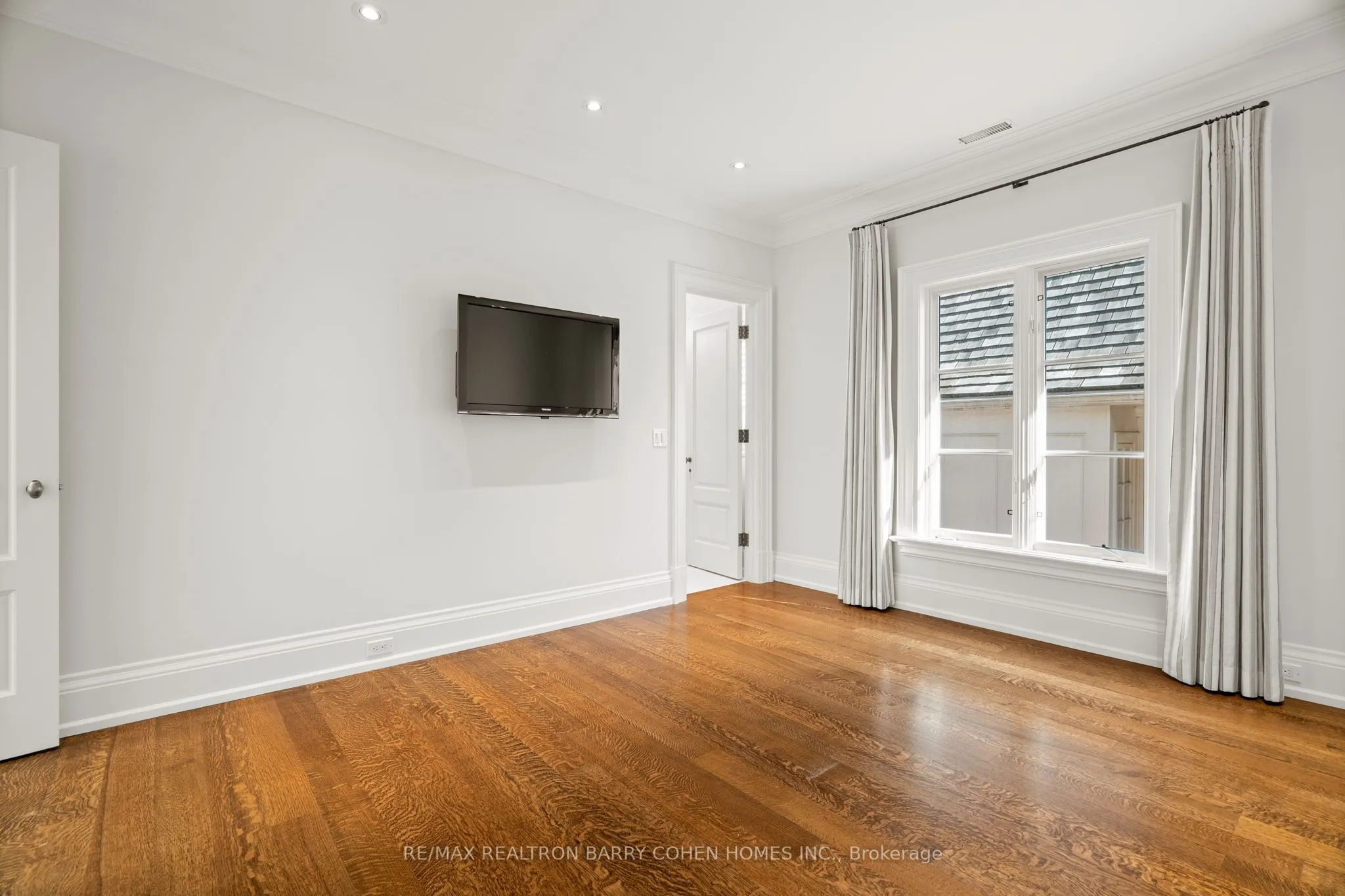 33 Blyth Hill Road
