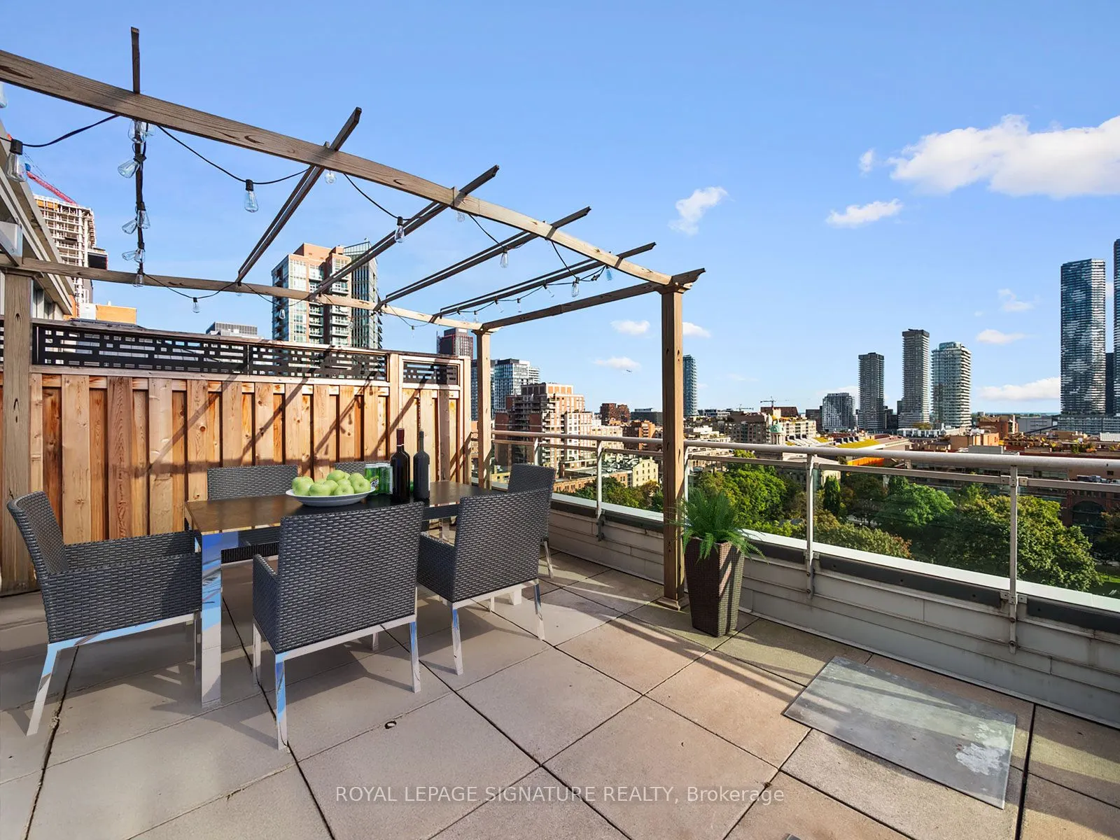77 Lombard Street, #Ph03