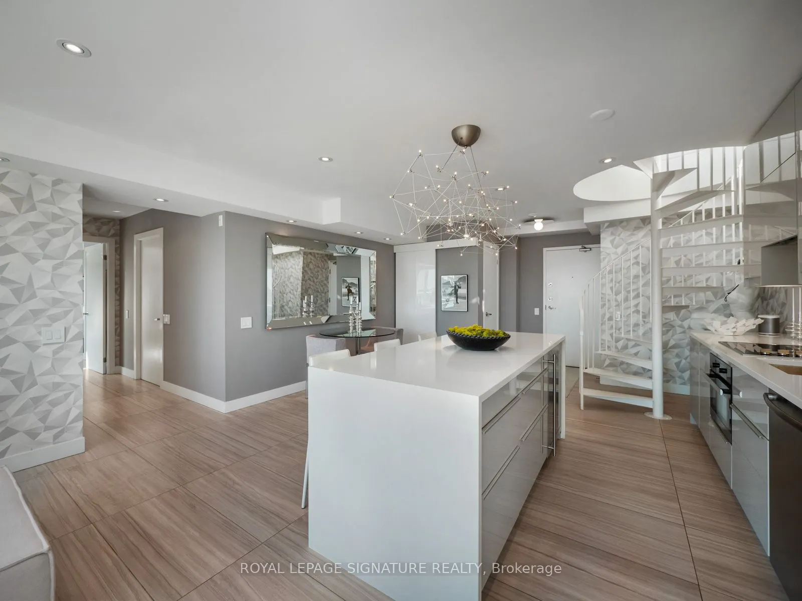 77 Lombard Street, #Ph03