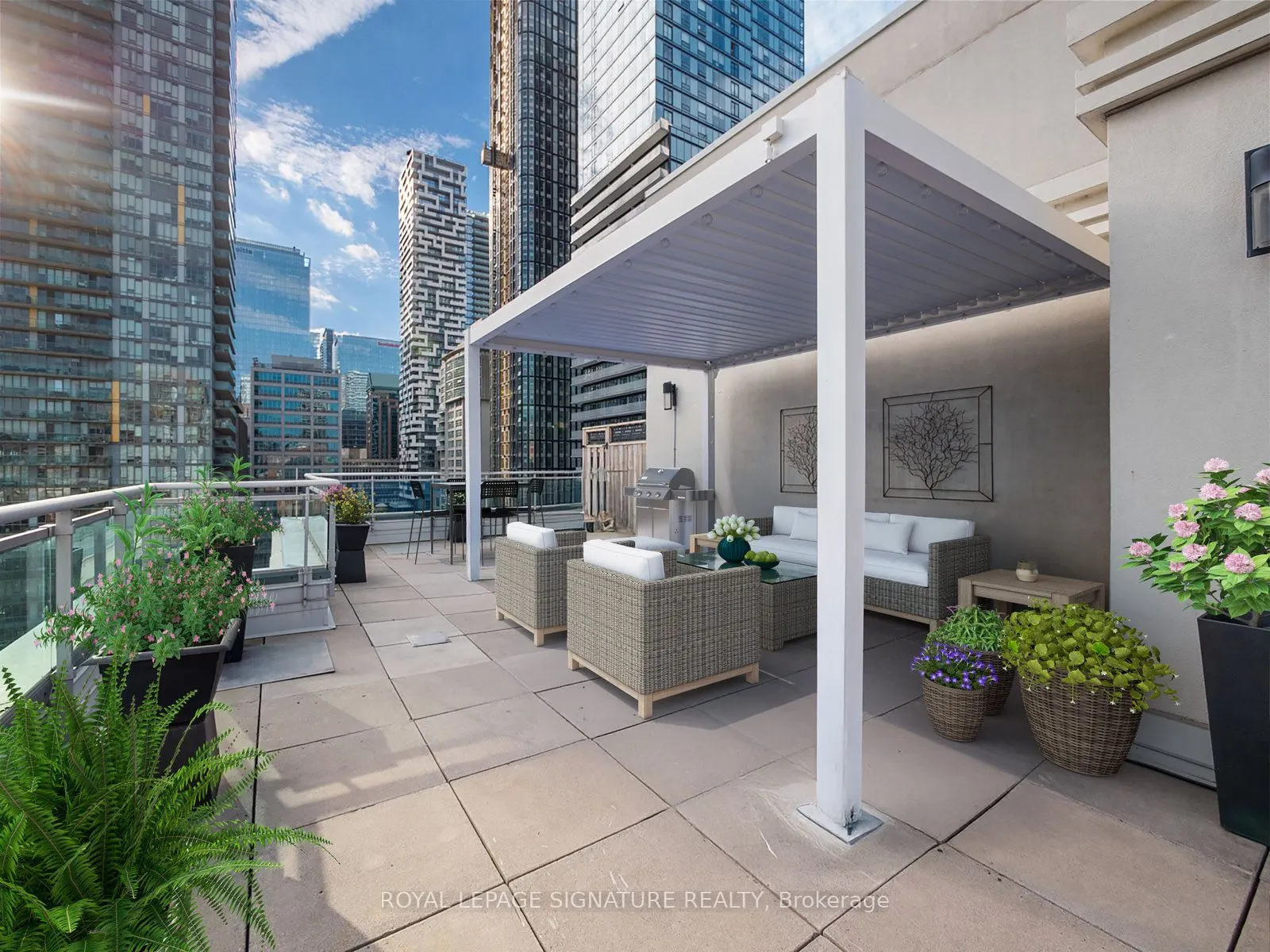 77 Lombard Street, #Ph03