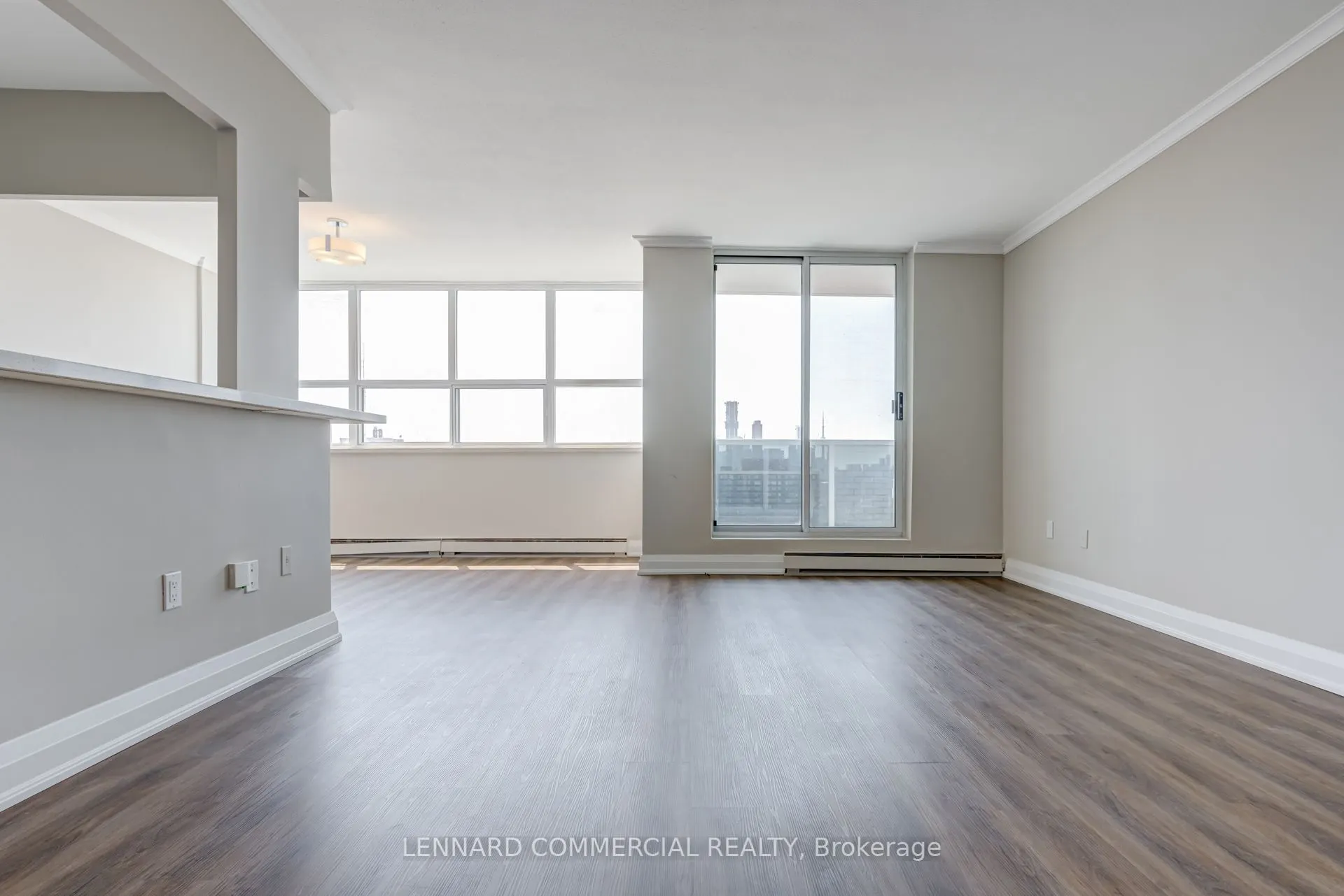 40 Pleasant Boulevard, #3007